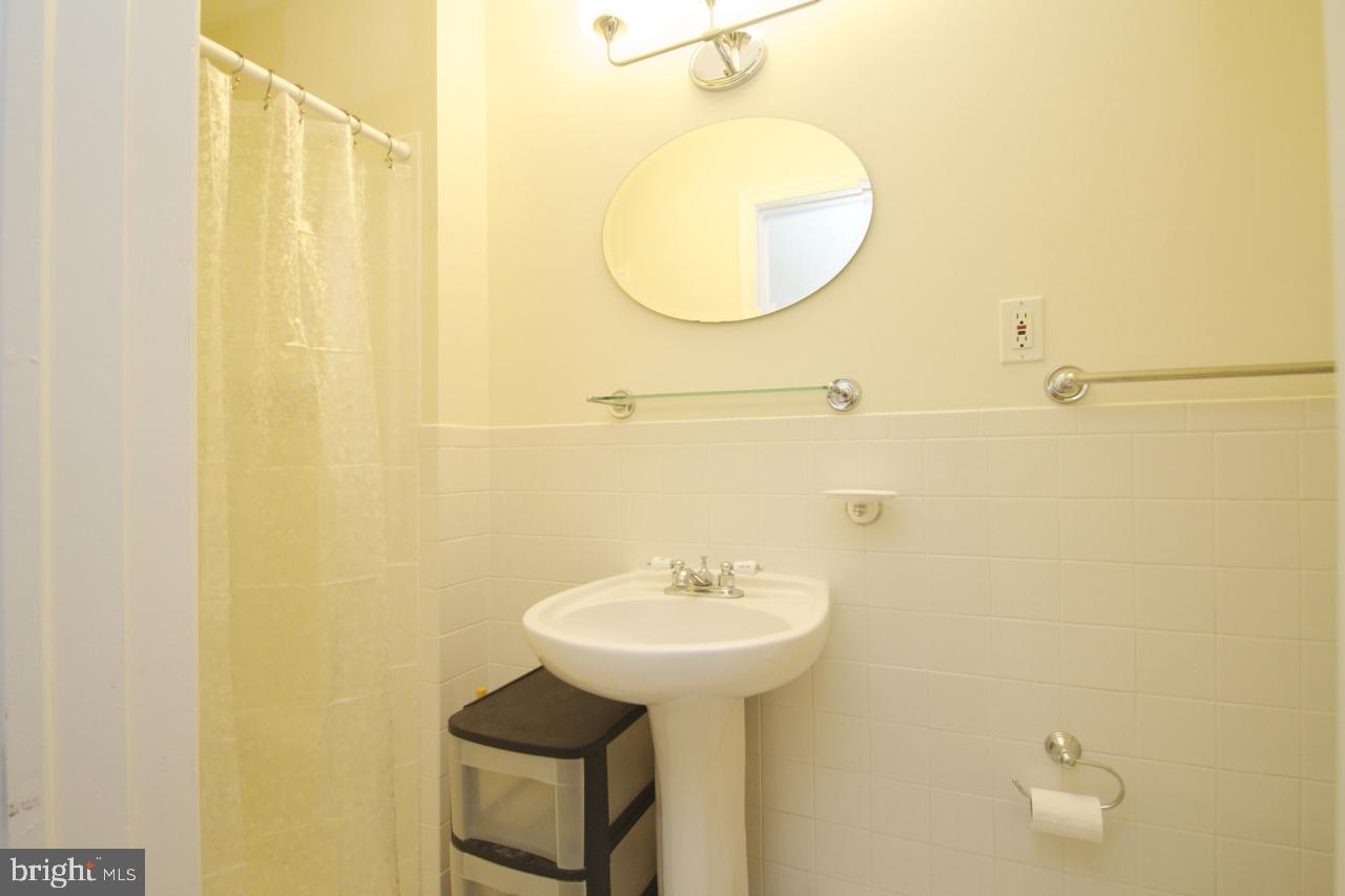 BELLA VISTA - Residential Lease