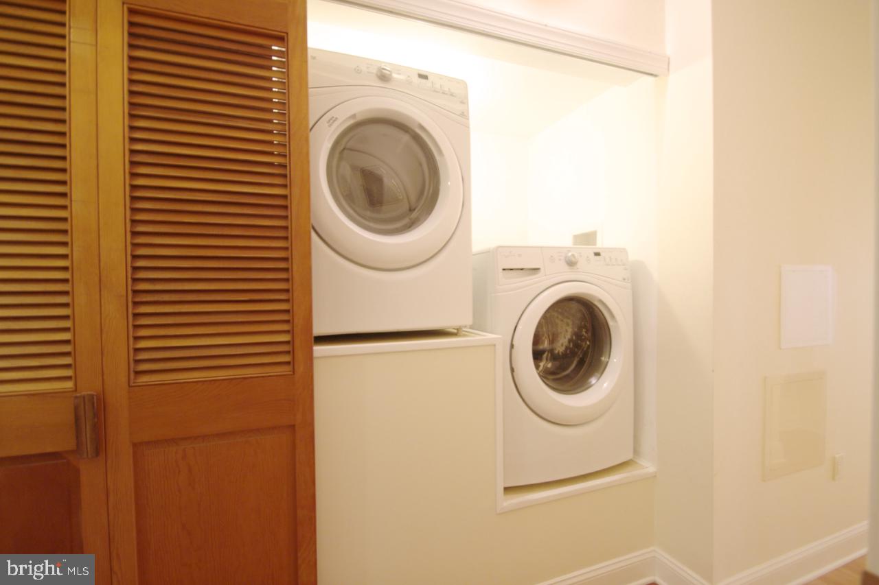 BELLA VISTA - Residential Lease