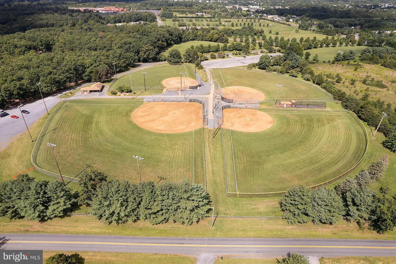 ALBIN VILLAGE - Residential