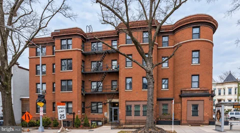 MLS: DCDC2286650