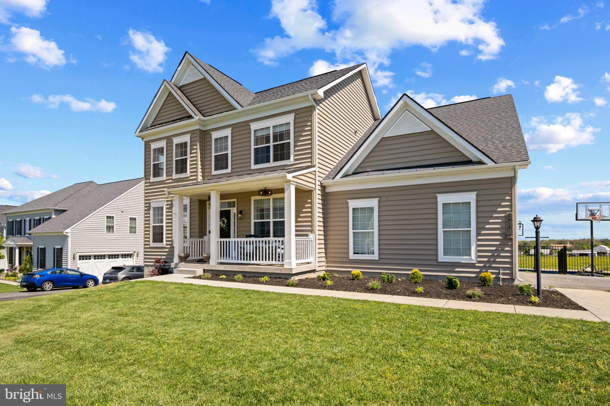 ROYAL OAKS - Residential