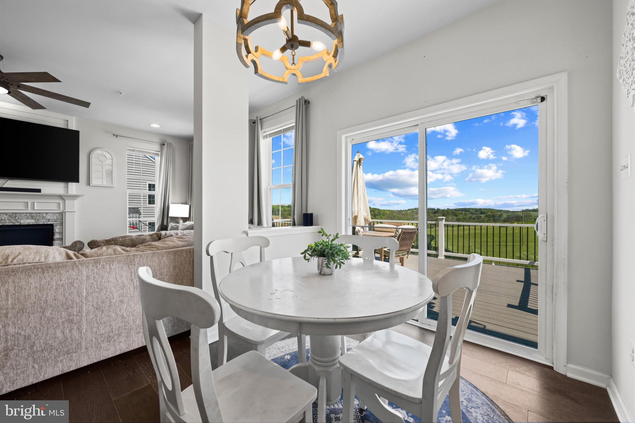 ROYAL OAKS - Residential