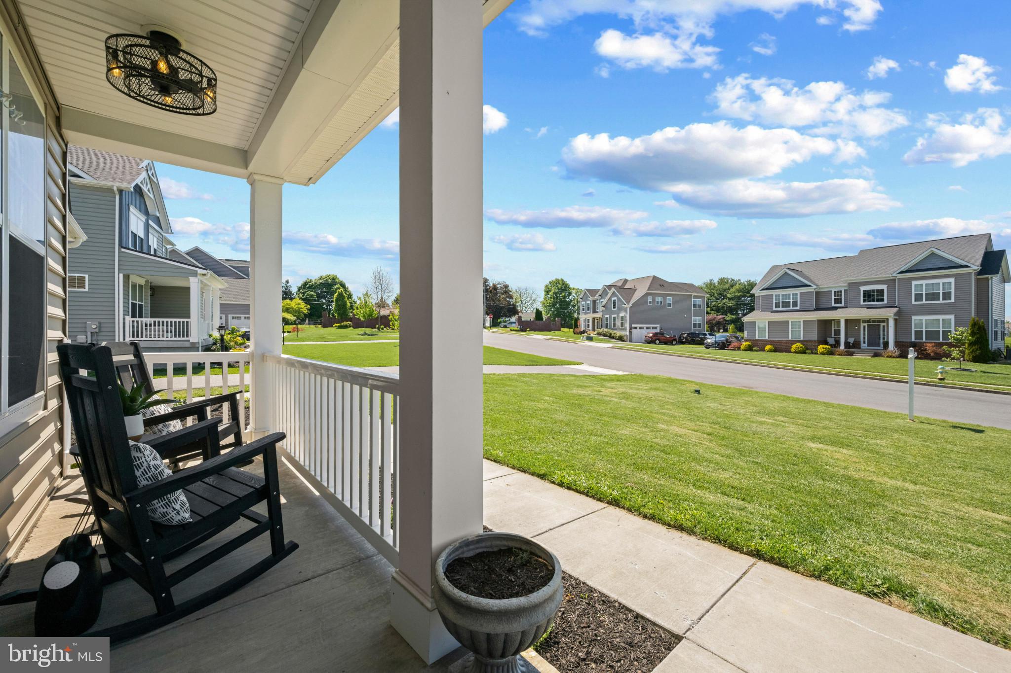 ROYAL OAKS - Residential