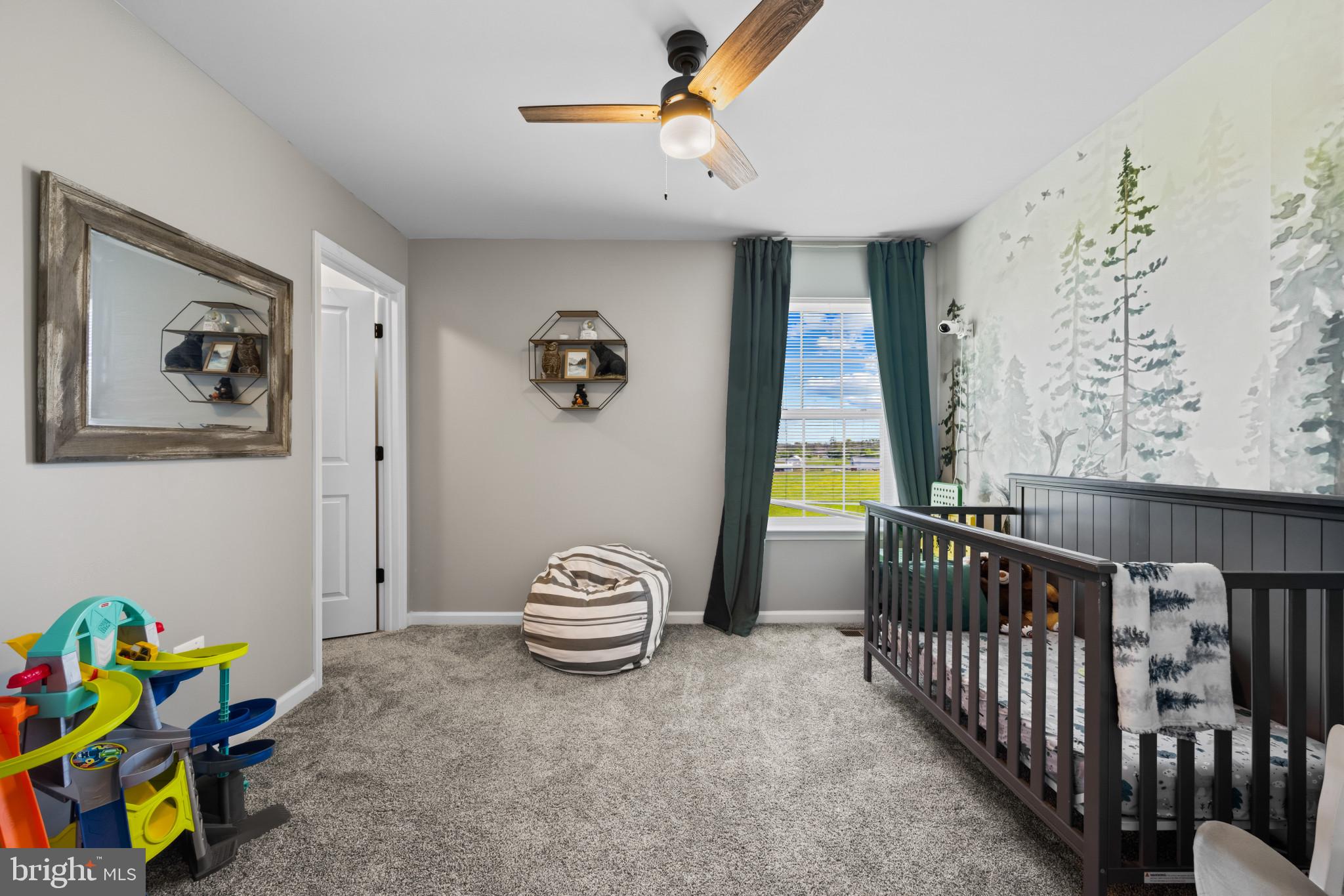 ROYAL OAKS - Residential
