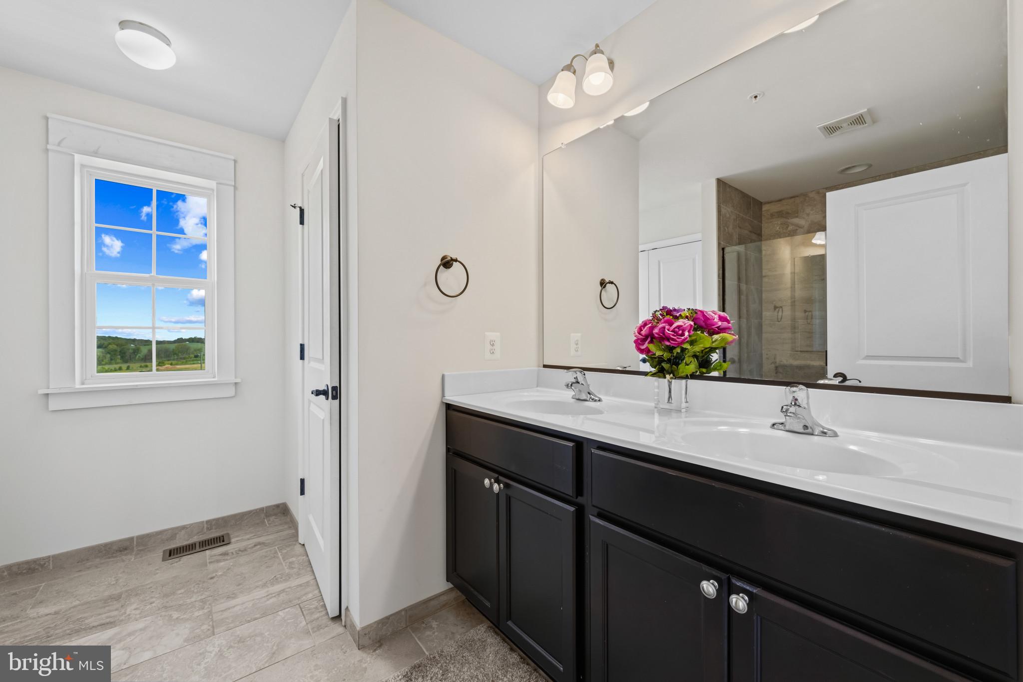 ROYAL OAKS - Residential