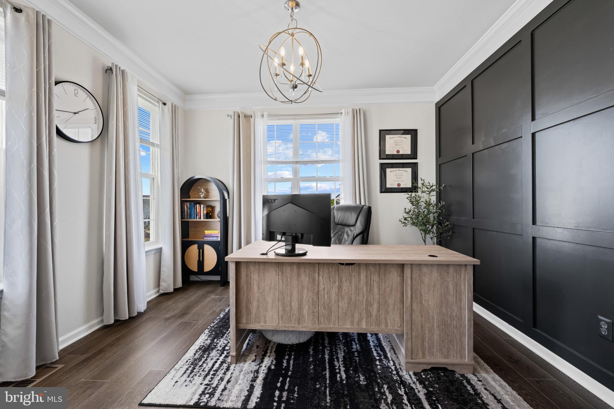 ROYAL OAKS - Residential