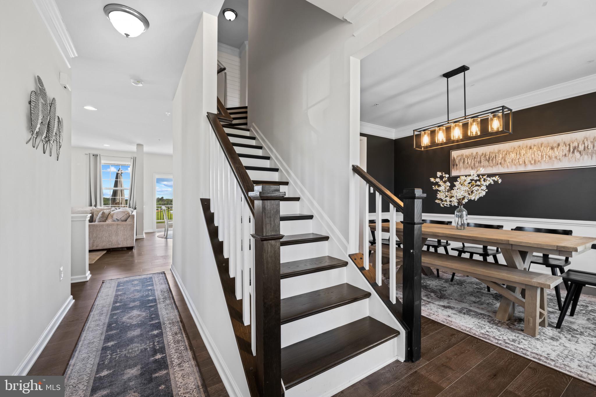 ROYAL OAKS - Residential