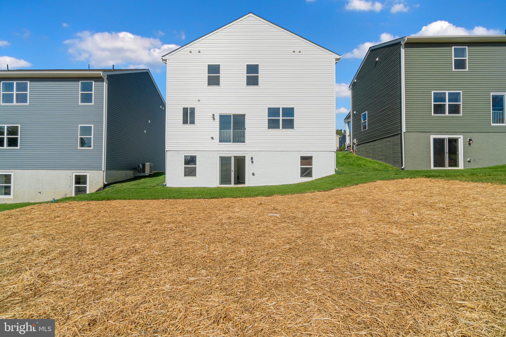 PINEGROVE - Residential