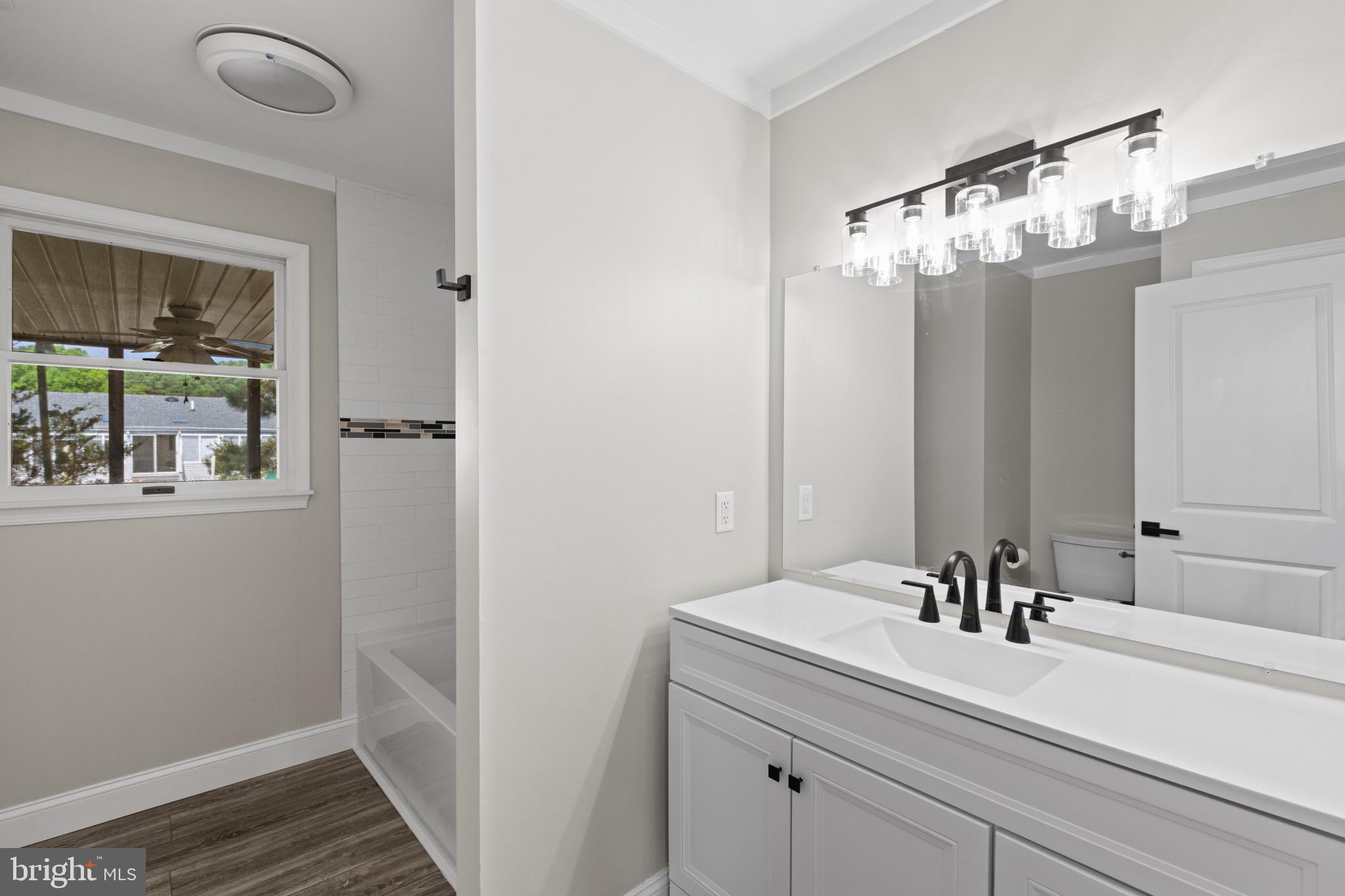 CAPE ISLE OF WIGHT - Residential