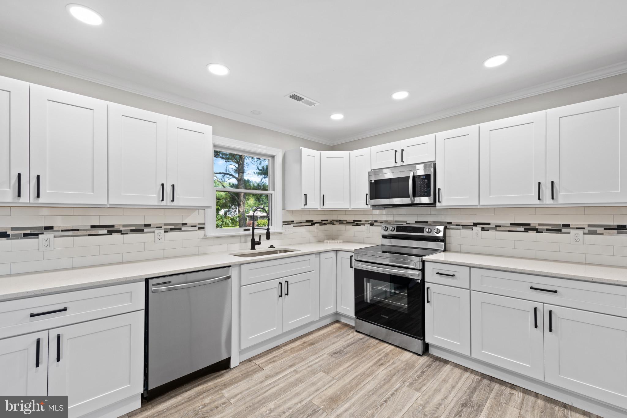 CAPE ISLE OF WIGHT - Residential