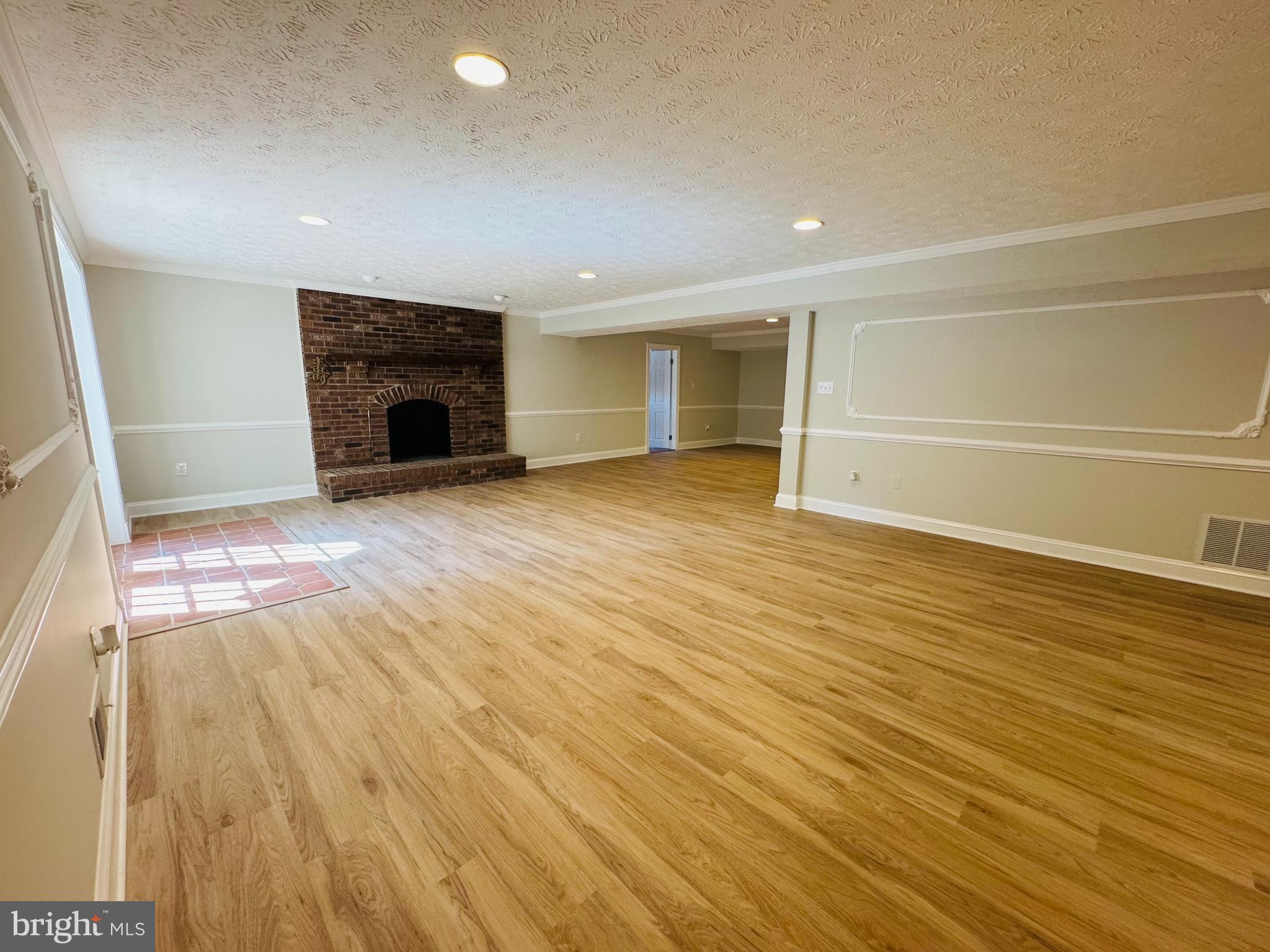 FLINTRIDGE - Residential