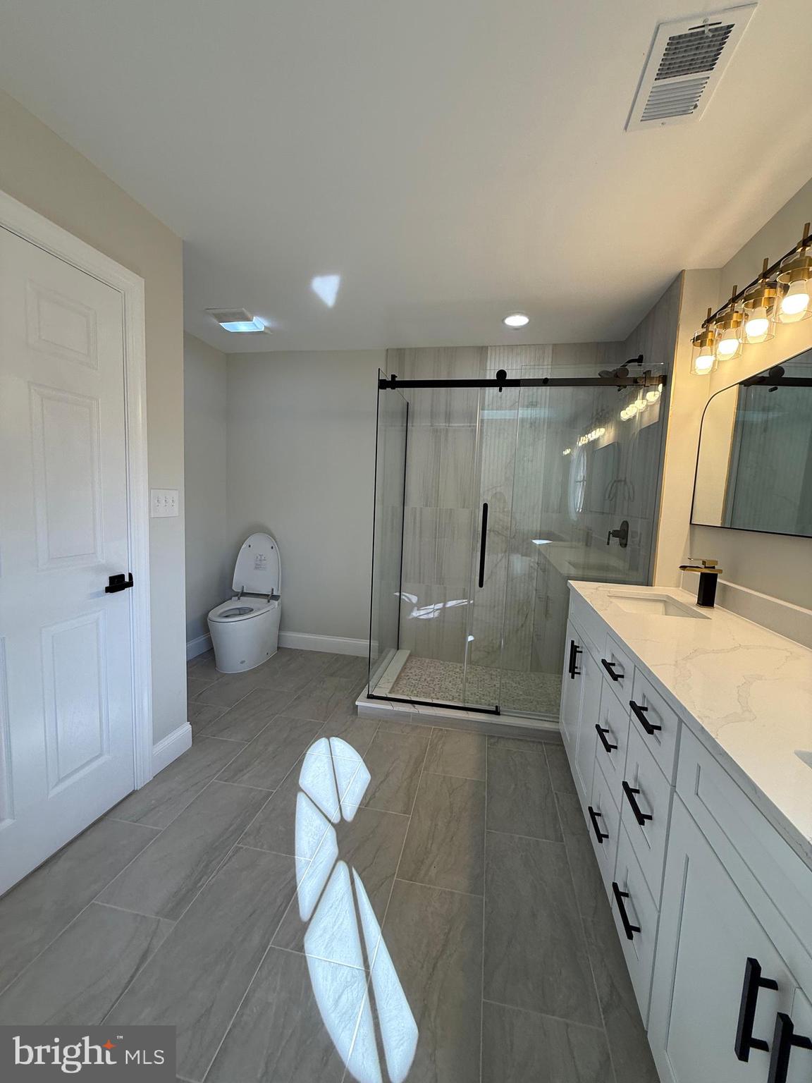 FLINTRIDGE - Residential