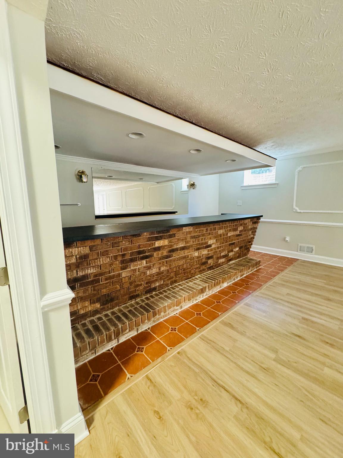 FLINTRIDGE - Residential