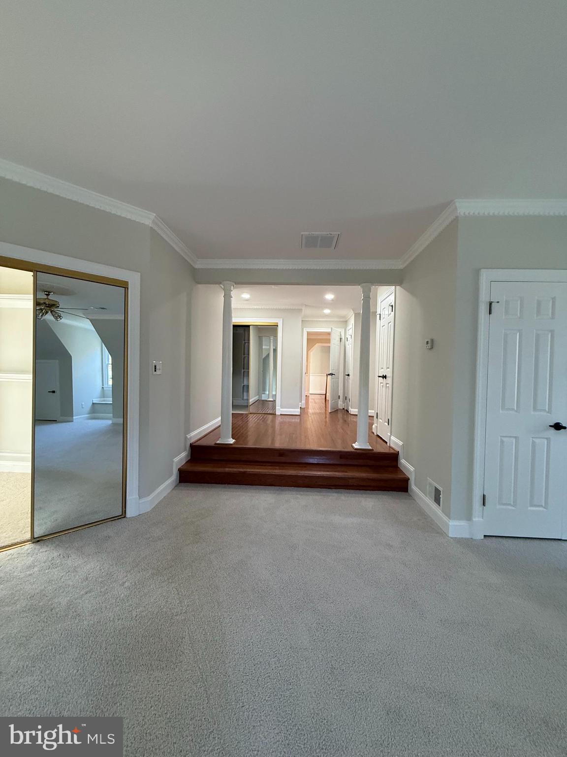 FLINTRIDGE - Residential