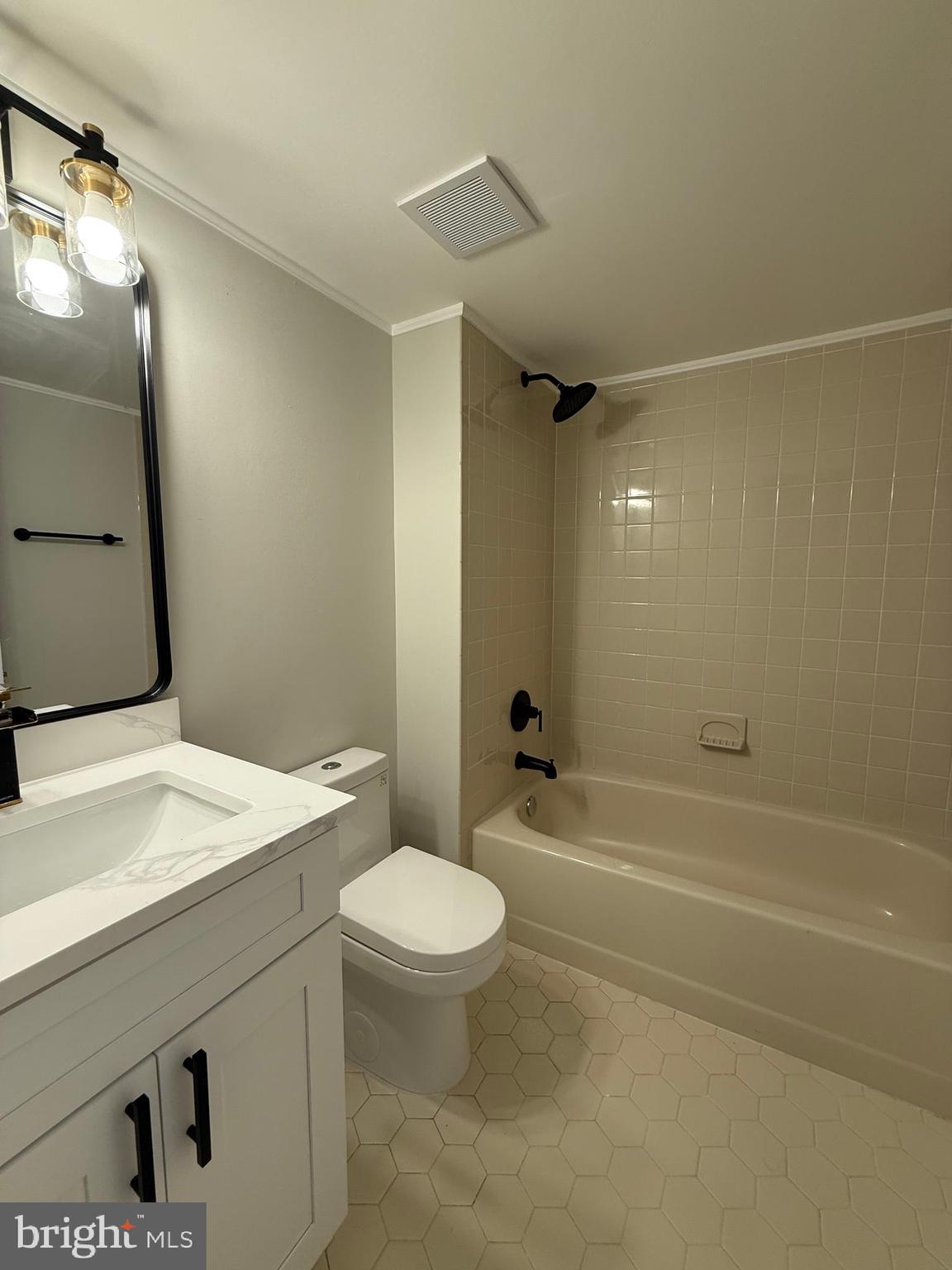 FLINTRIDGE - Residential