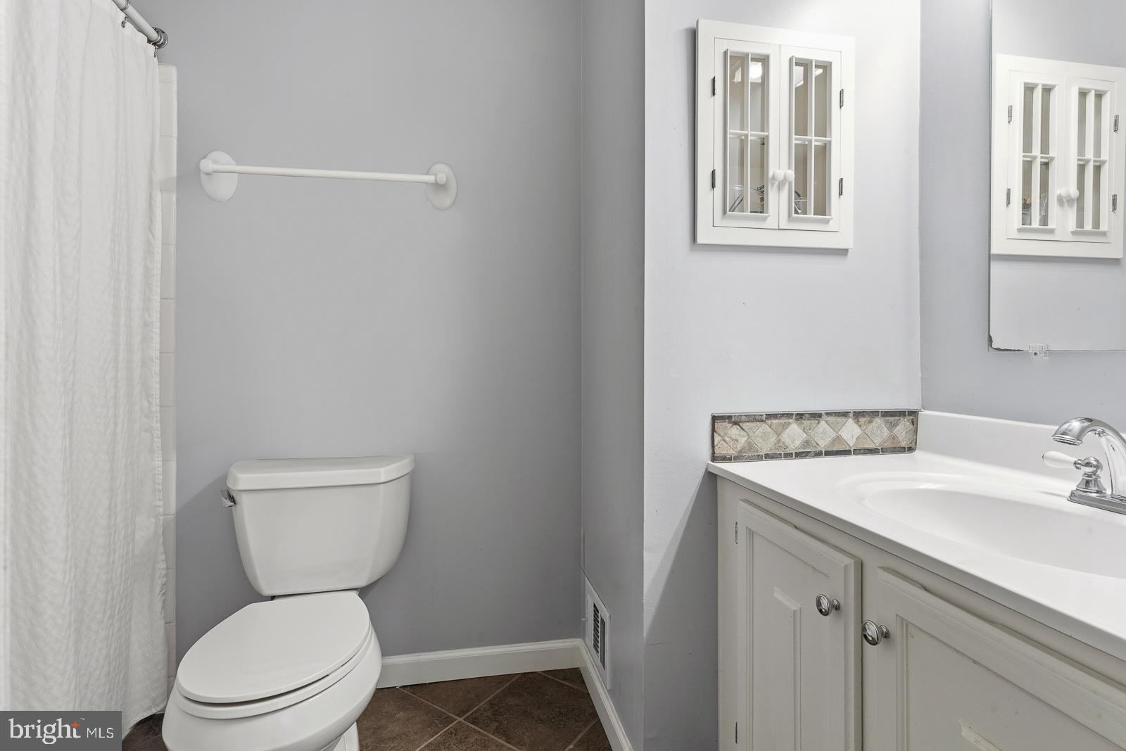 MONTPELIER - Residential