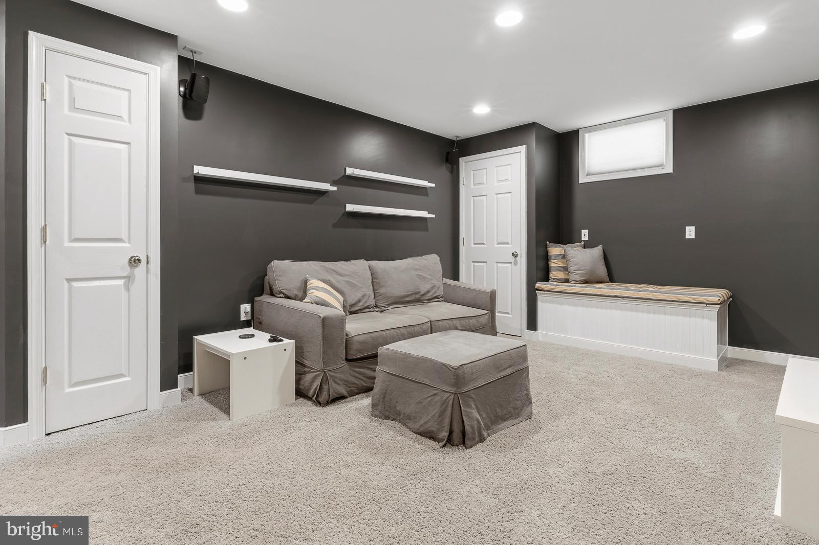 MONTPELIER - Residential