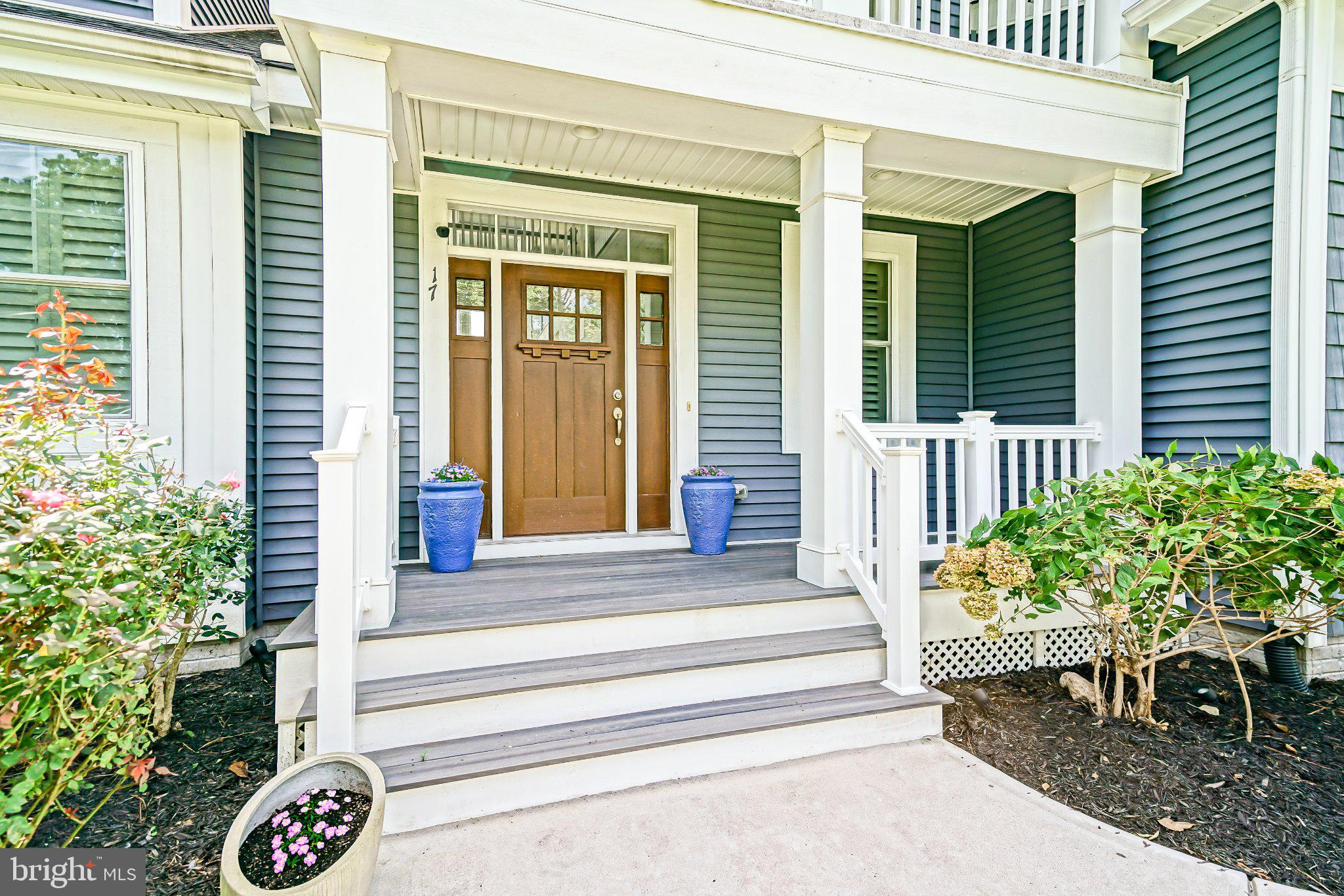 17 PINEWATER DRIVE