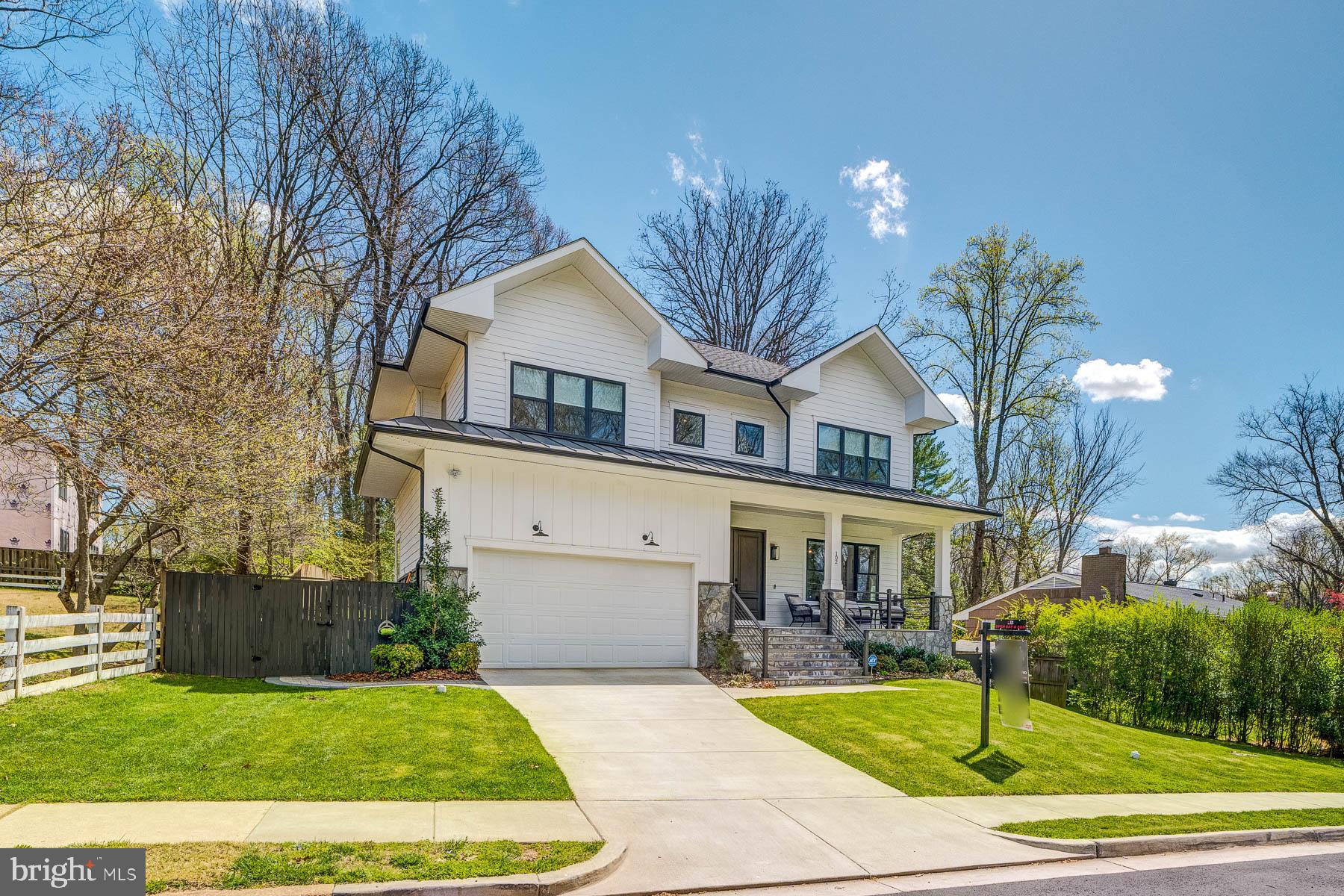 VIENNA WOODS - Residential