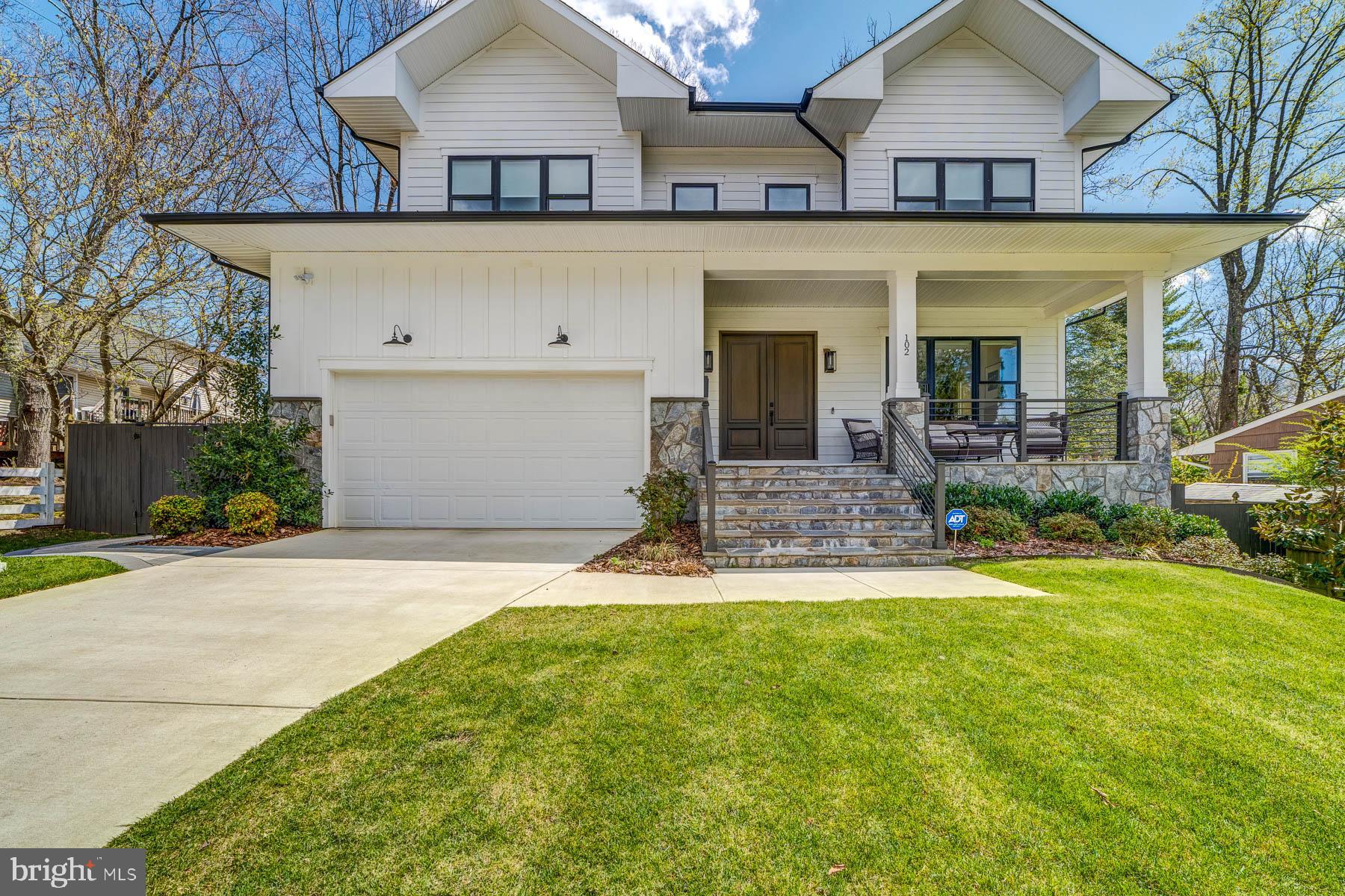 VIENNA WOODS - Residential