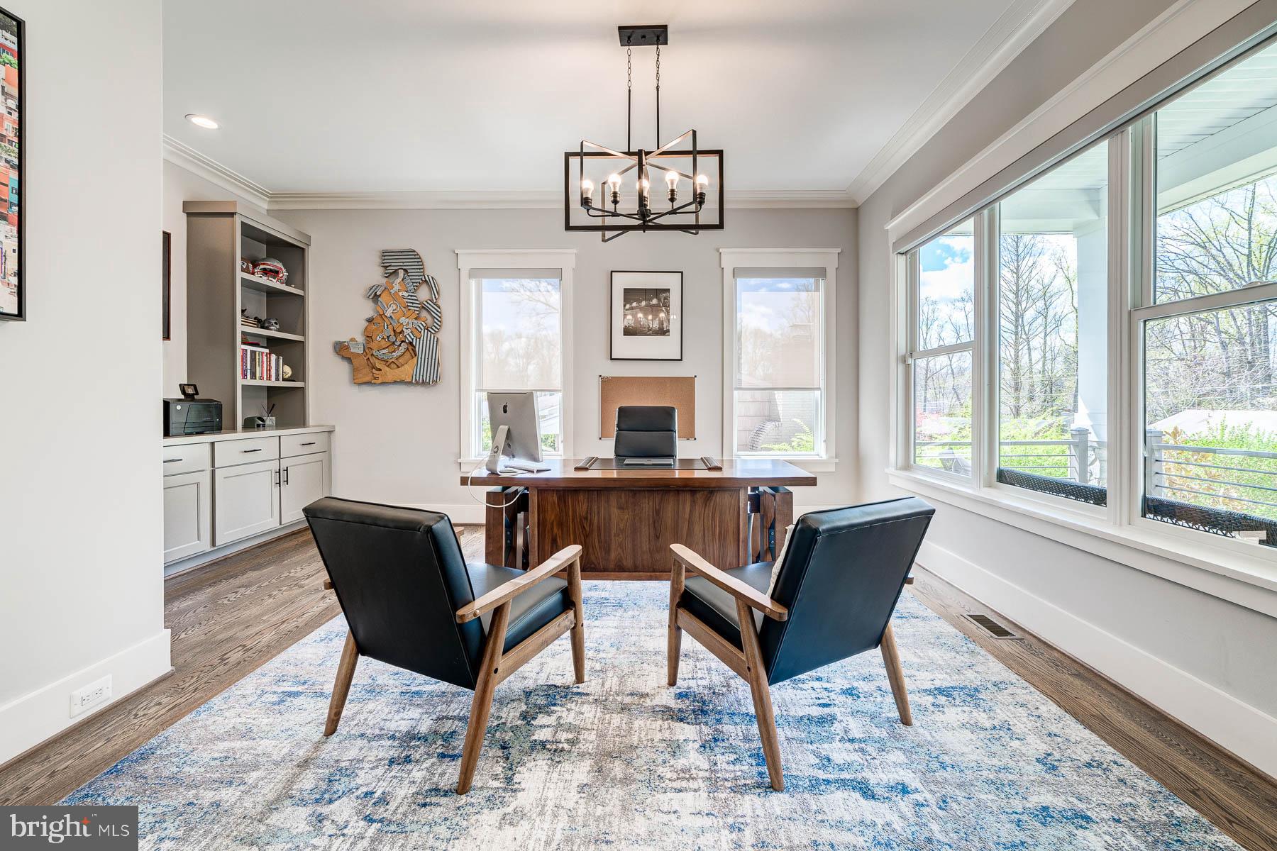 VIENNA WOODS - Residential