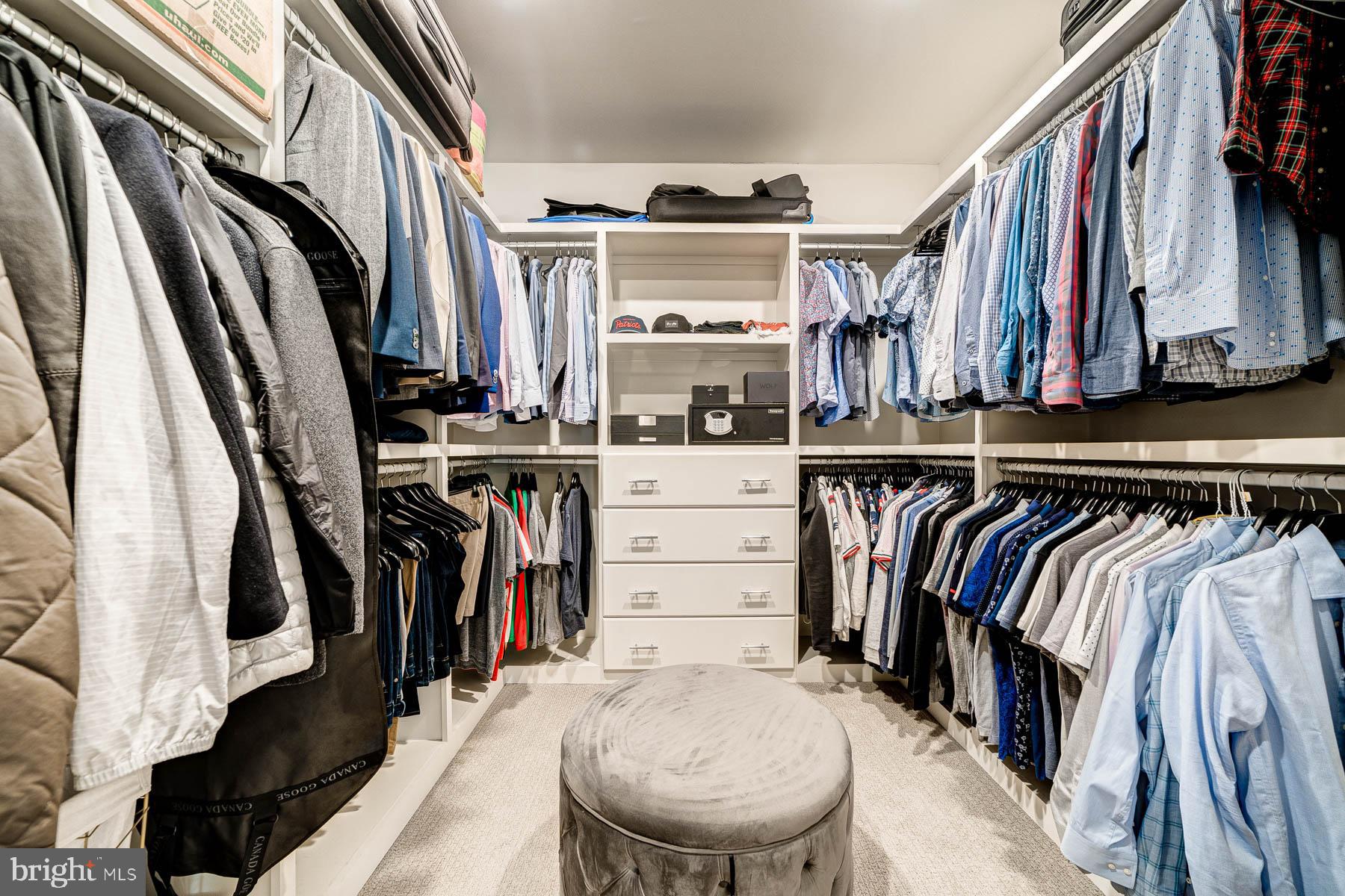 VIENNA WOODS - Residential