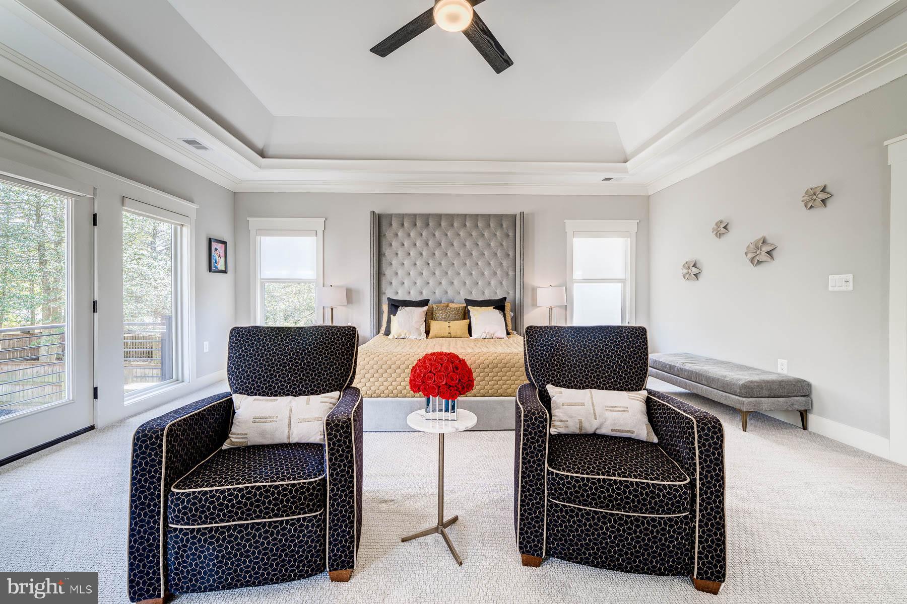 VIENNA WOODS - Residential