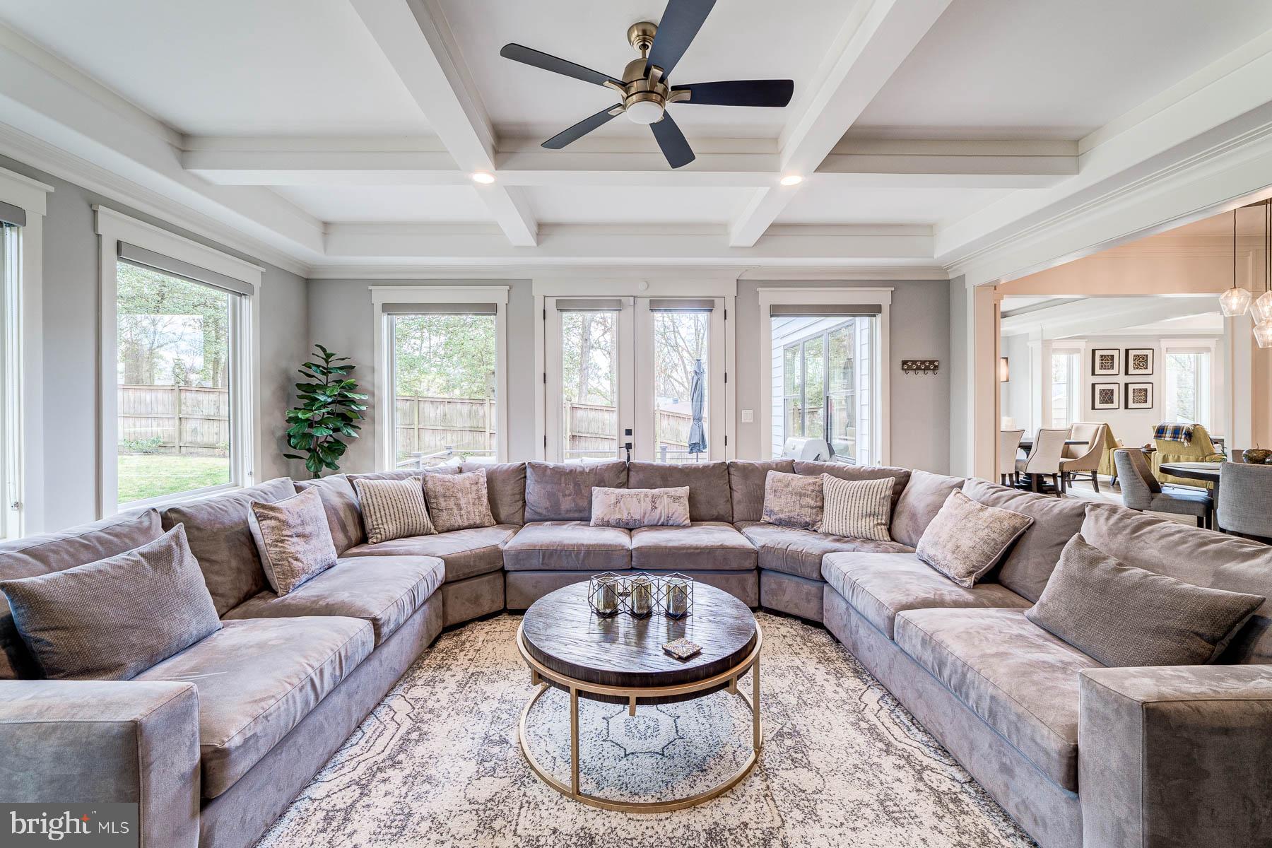 VIENNA WOODS - Residential