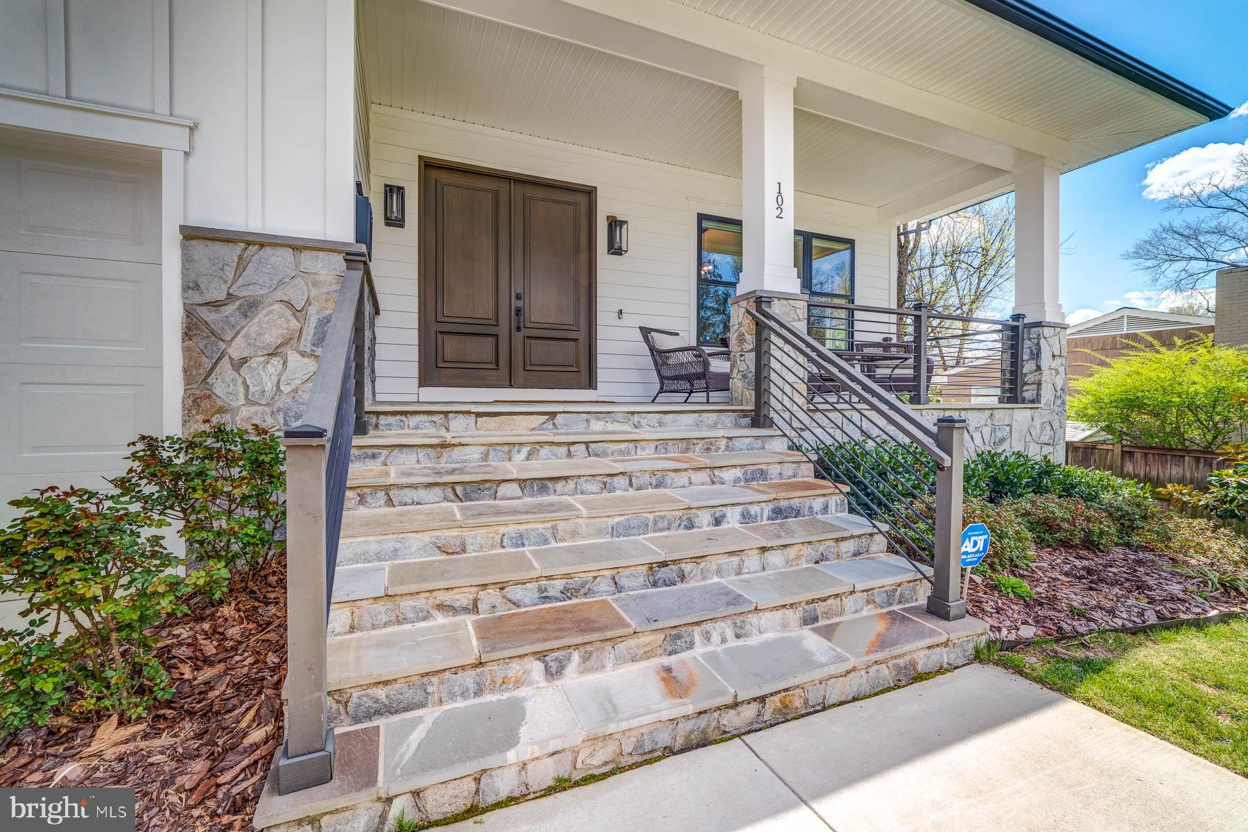 VIENNA WOODS - Residential