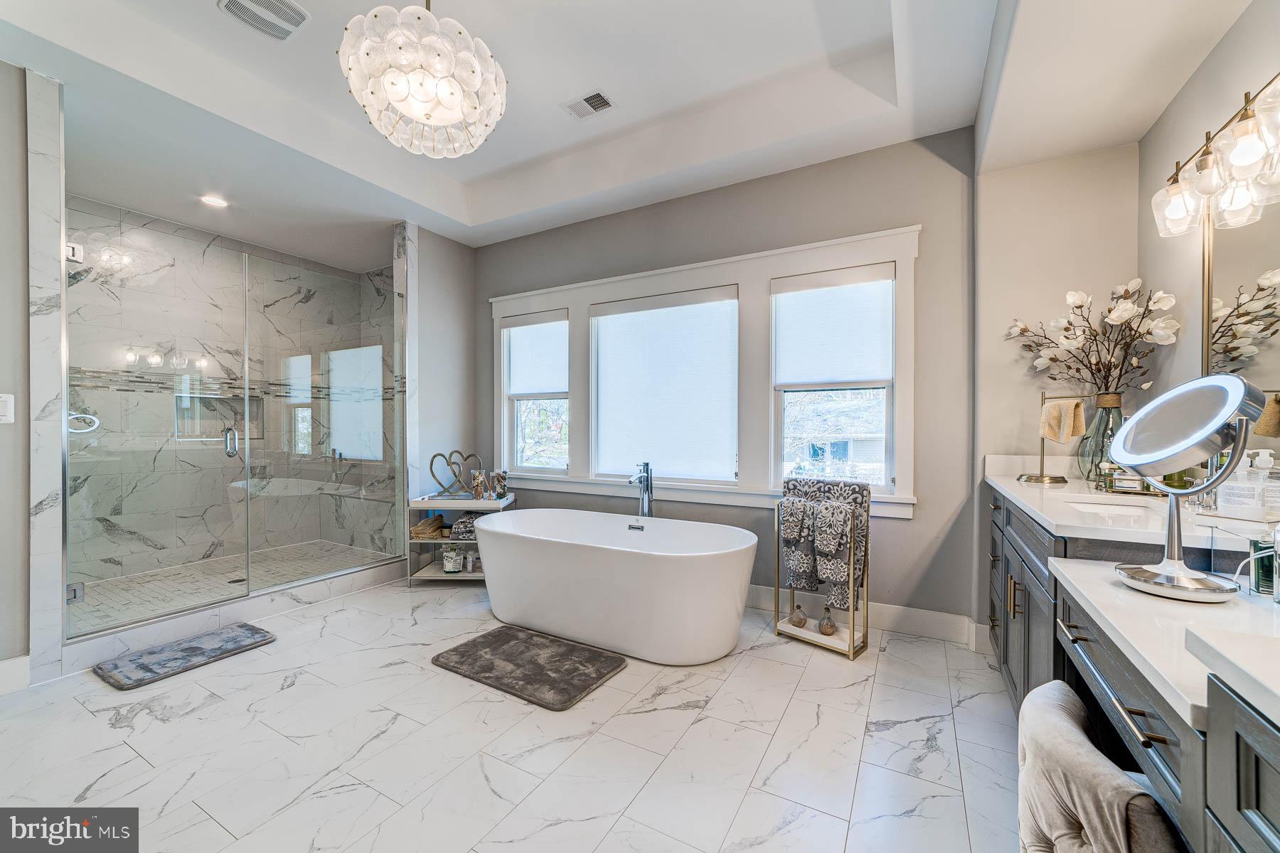 VIENNA WOODS - Residential