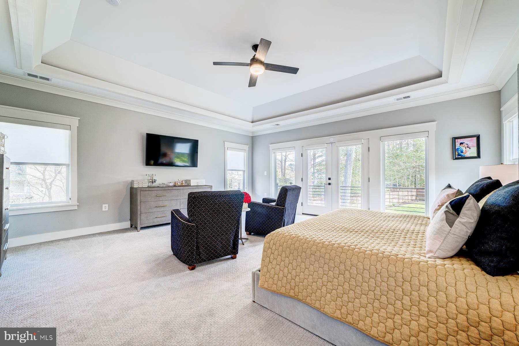 VIENNA WOODS - Residential