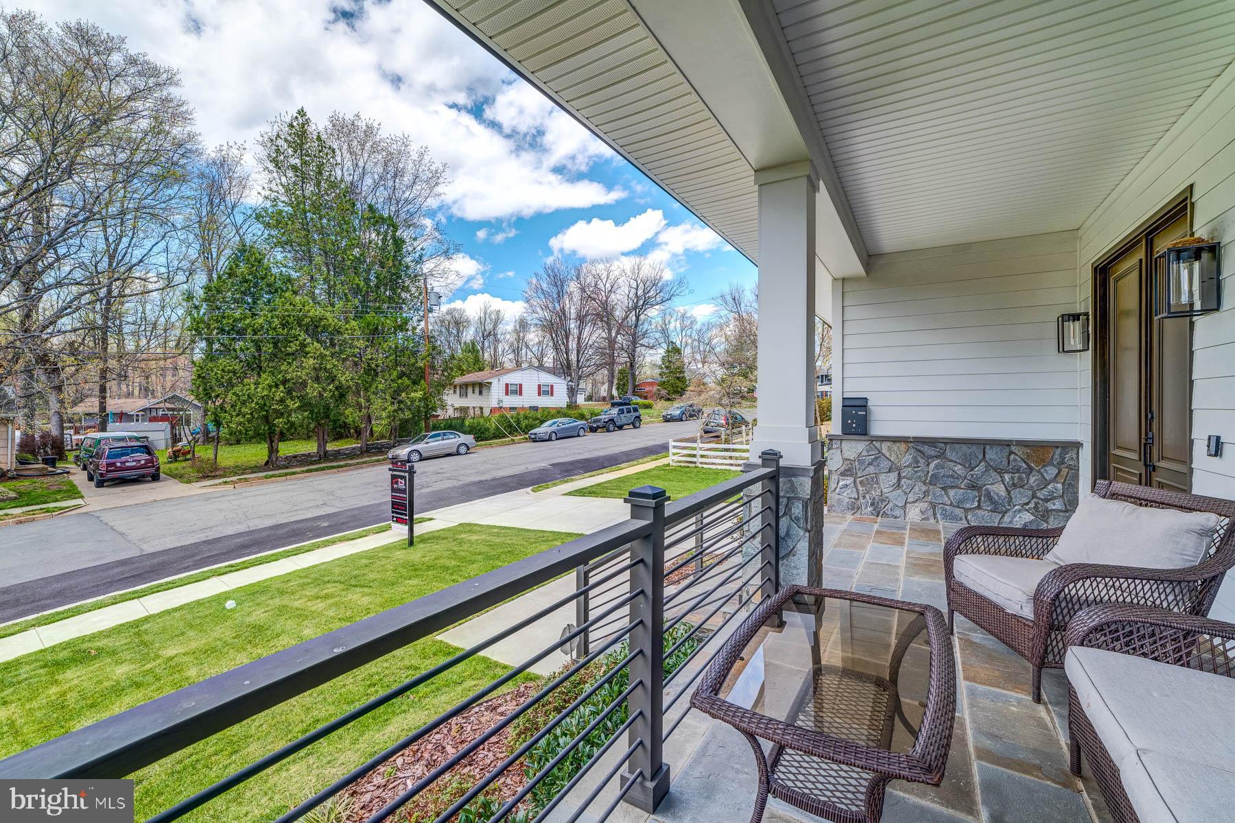 VIENNA WOODS - Residential