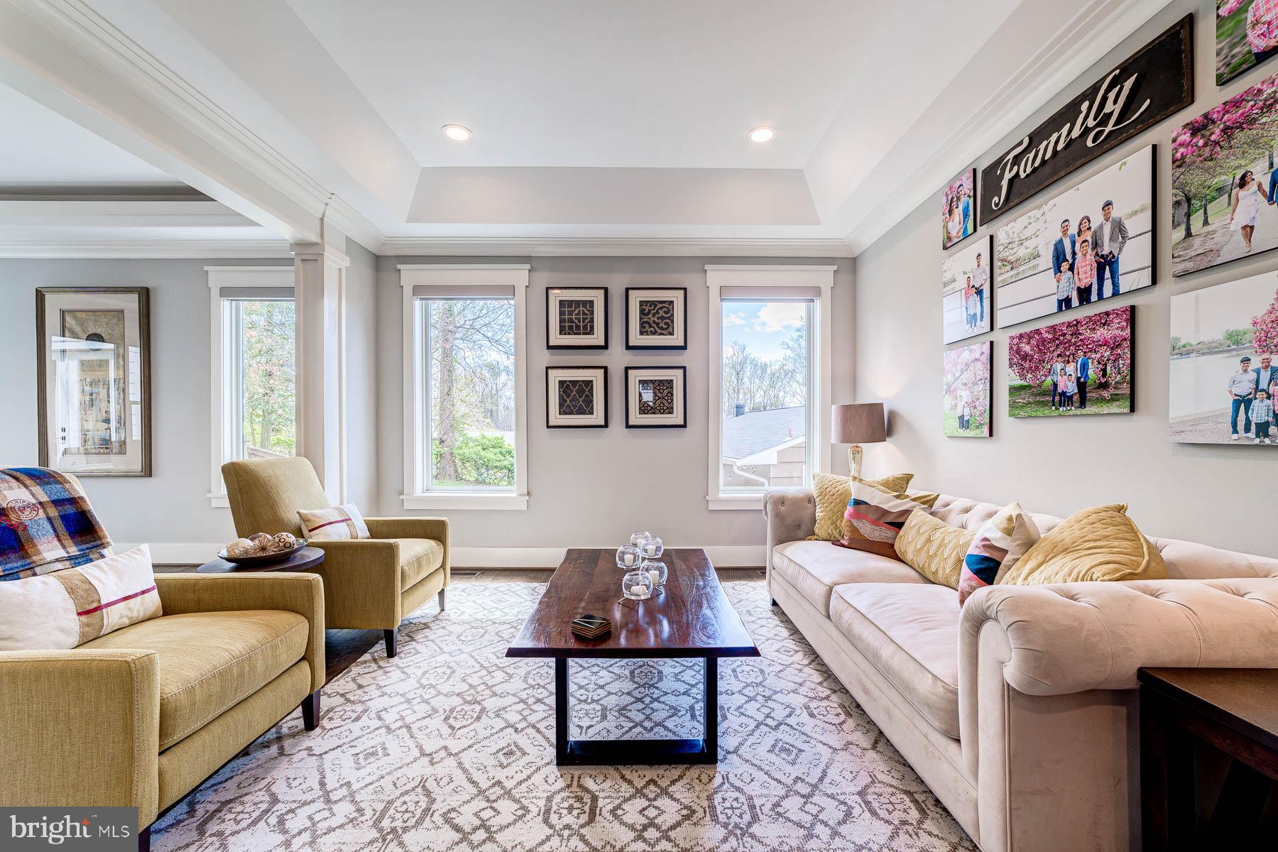 VIENNA WOODS - Residential