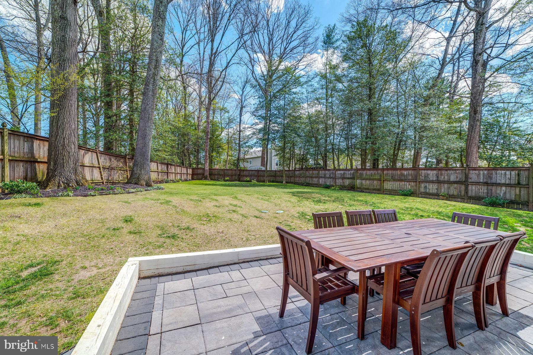 VIENNA WOODS - Residential