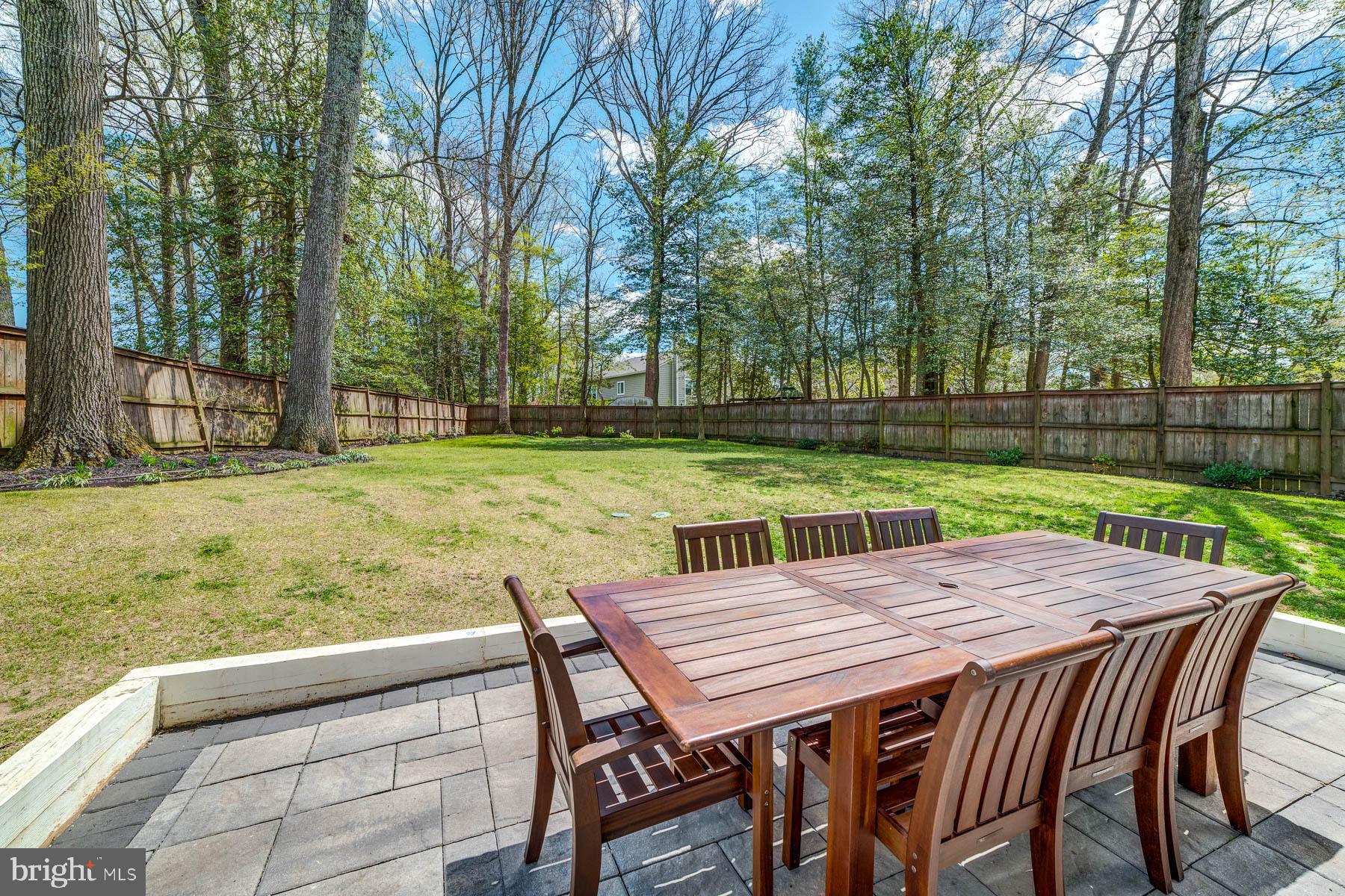 VIENNA WOODS - Residential