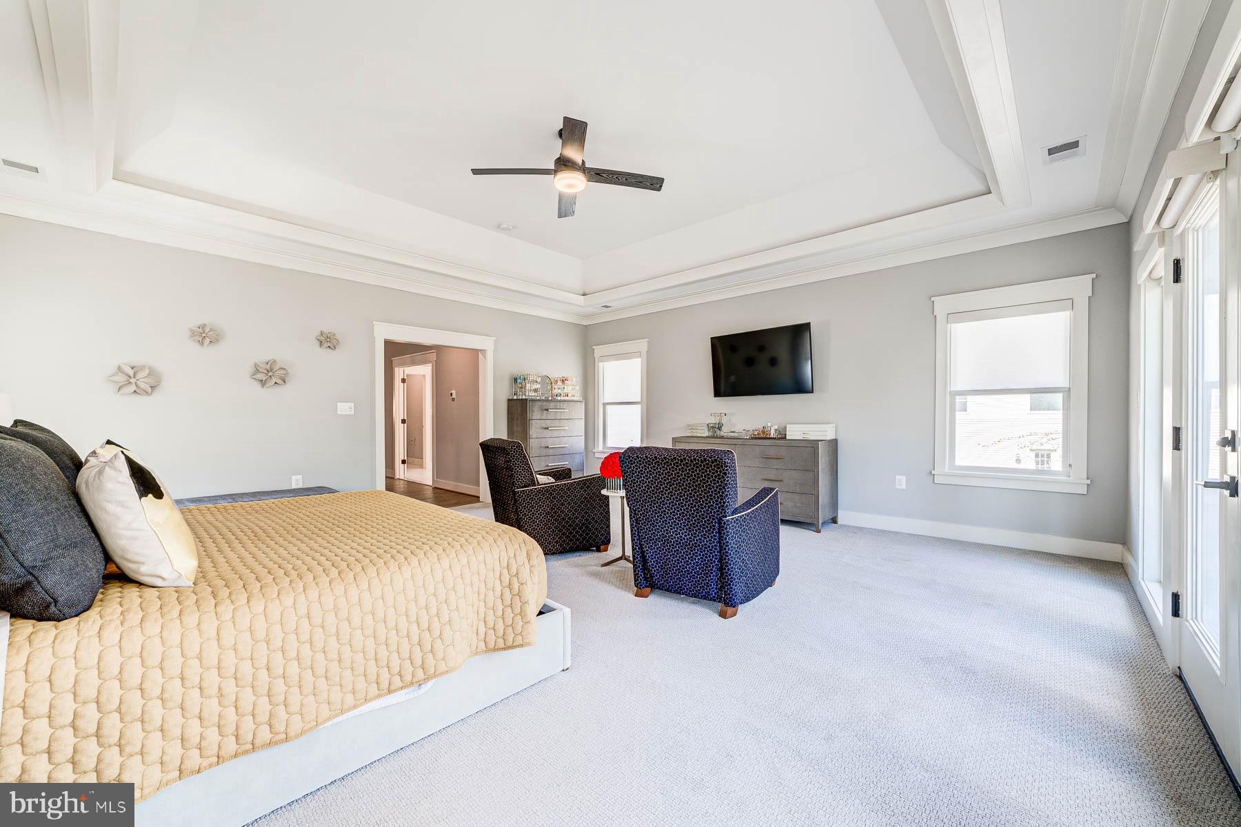 VIENNA WOODS - Residential