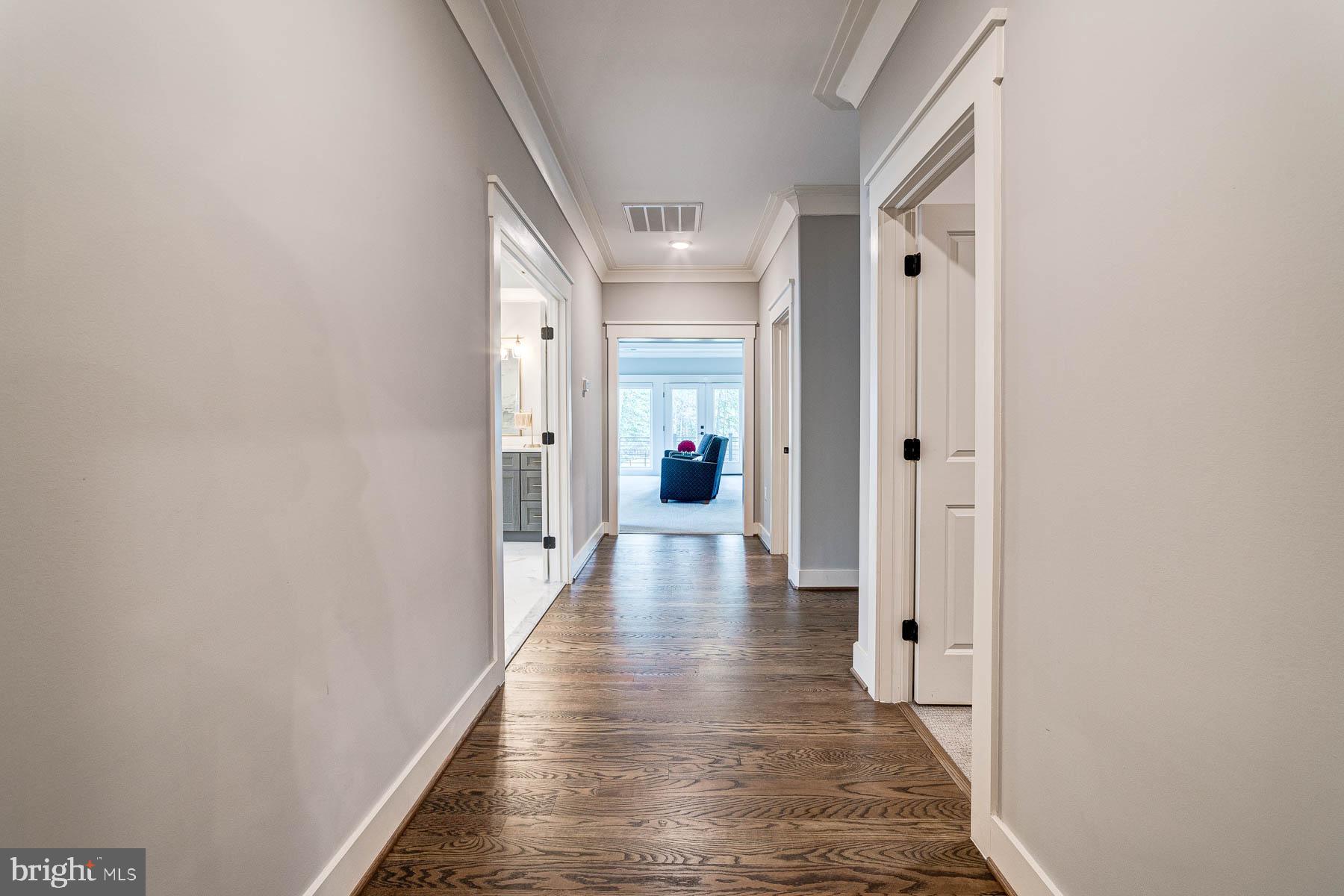 VIENNA WOODS - Residential