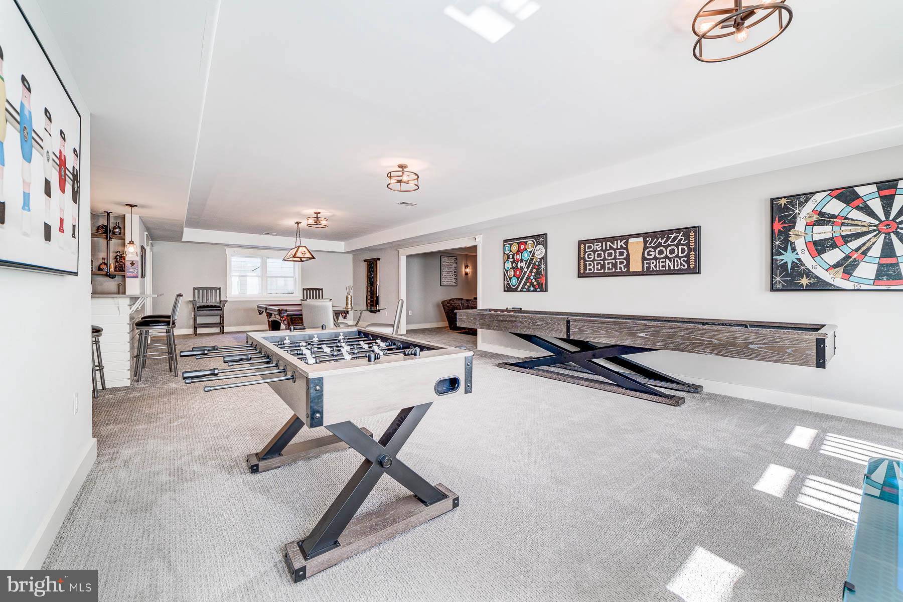 VIENNA WOODS - Residential