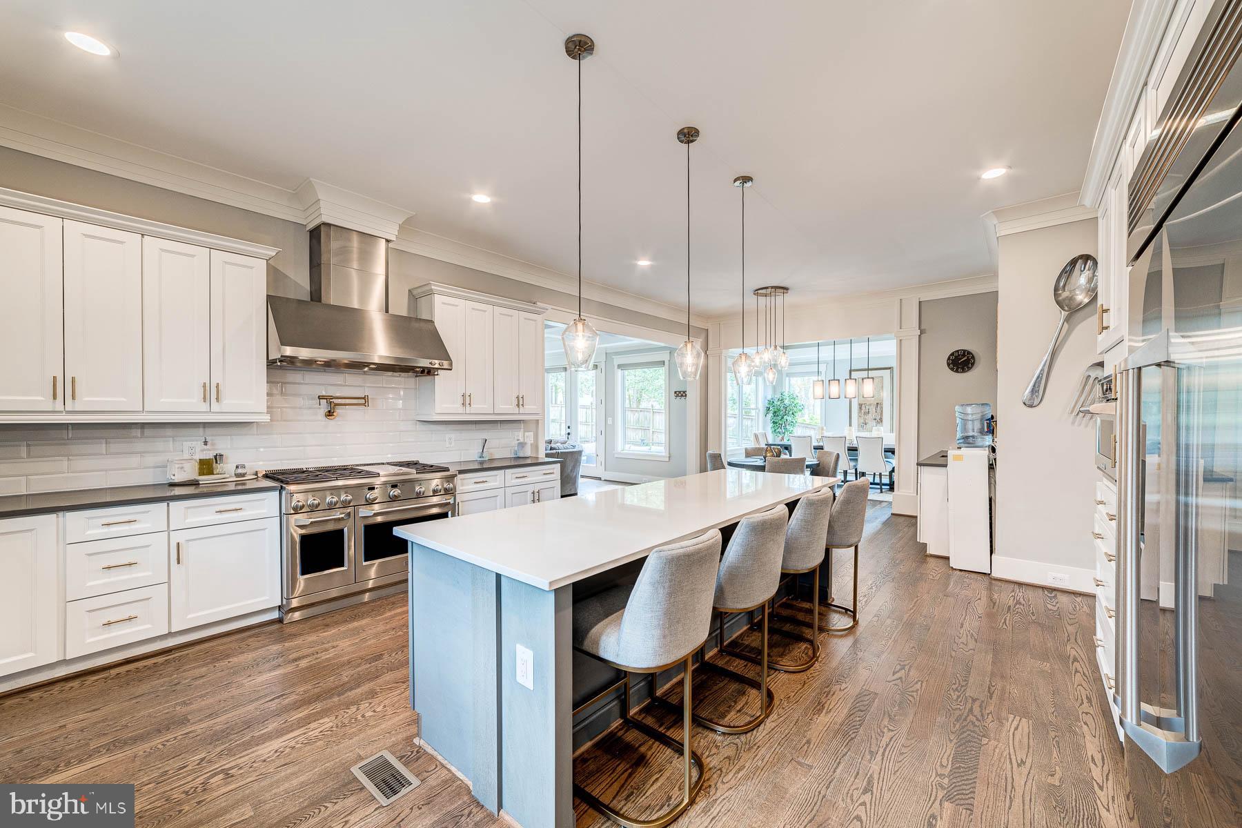 VIENNA WOODS - Residential