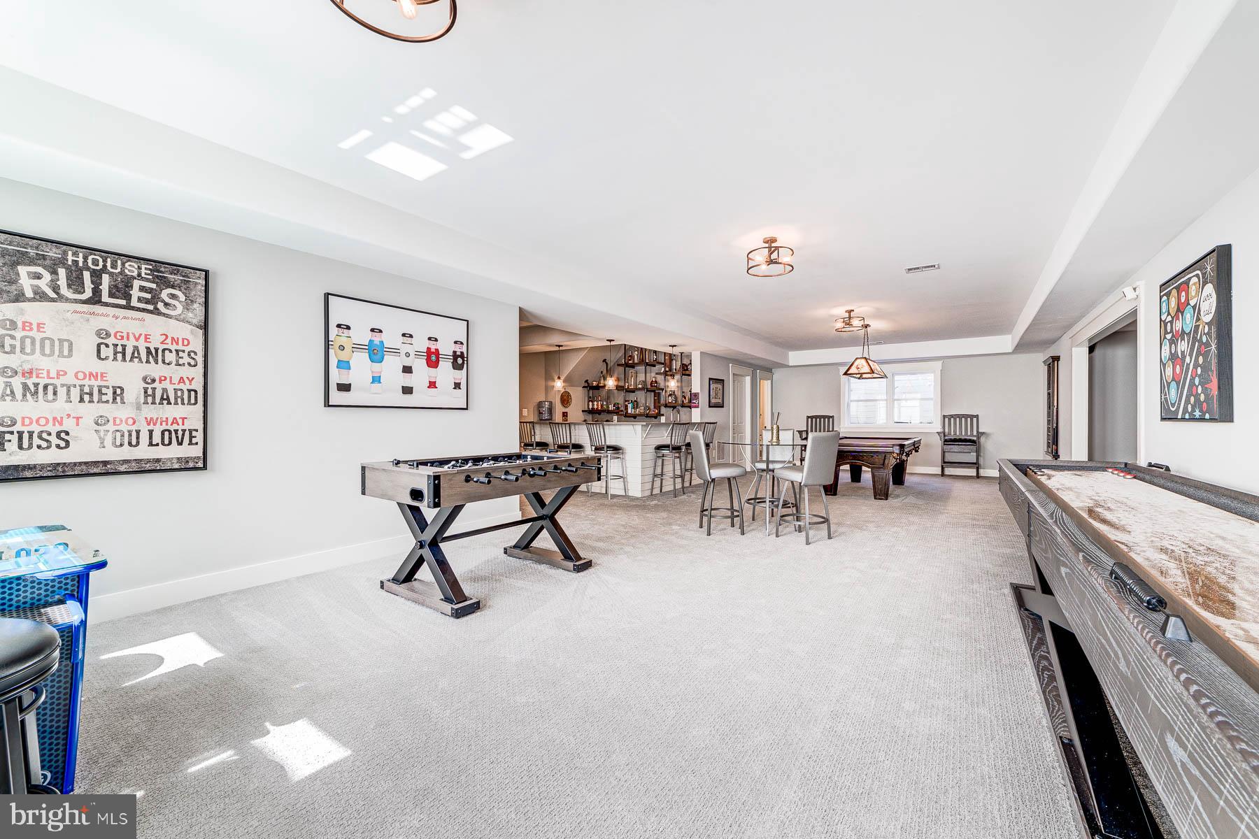 VIENNA WOODS - Residential