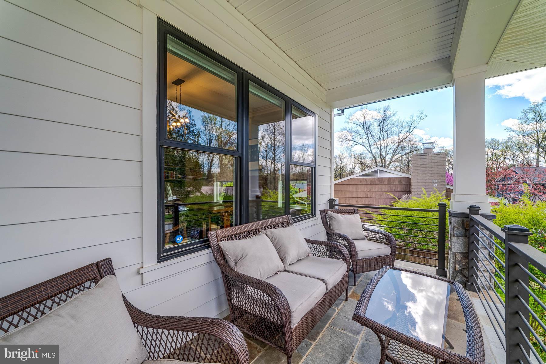 VIENNA WOODS - Residential