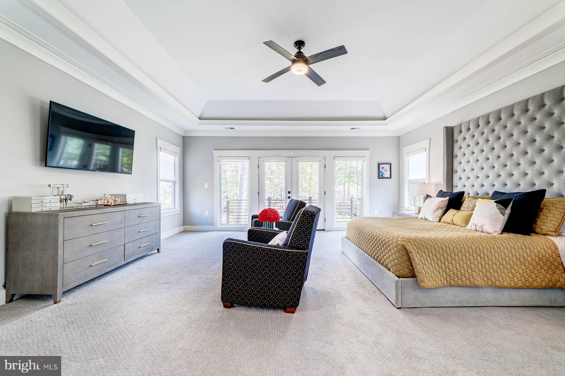 VIENNA WOODS - Residential