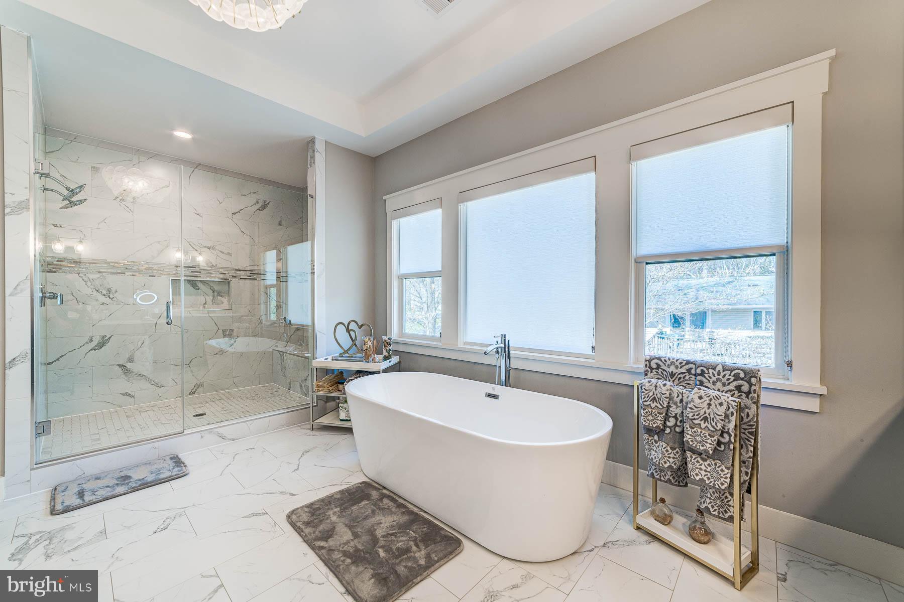 VIENNA WOODS - Residential