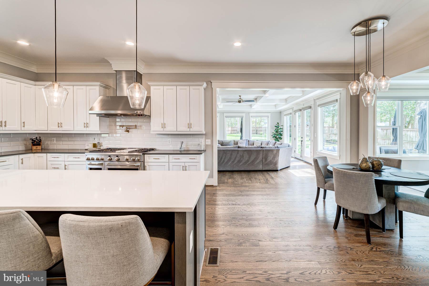 VIENNA WOODS - Residential