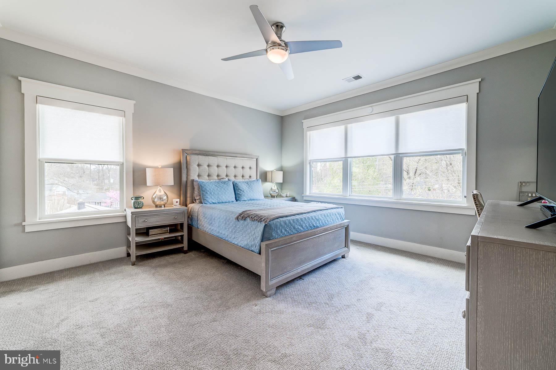 VIENNA WOODS - Residential