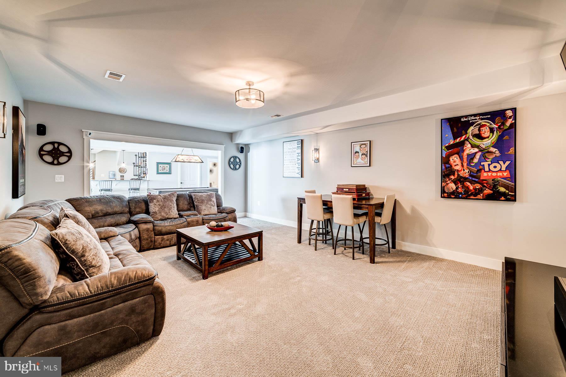 VIENNA WOODS - Residential