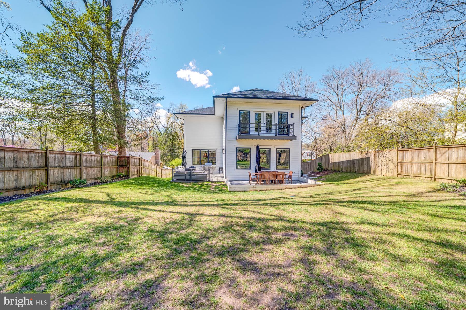 VIENNA WOODS - Residential