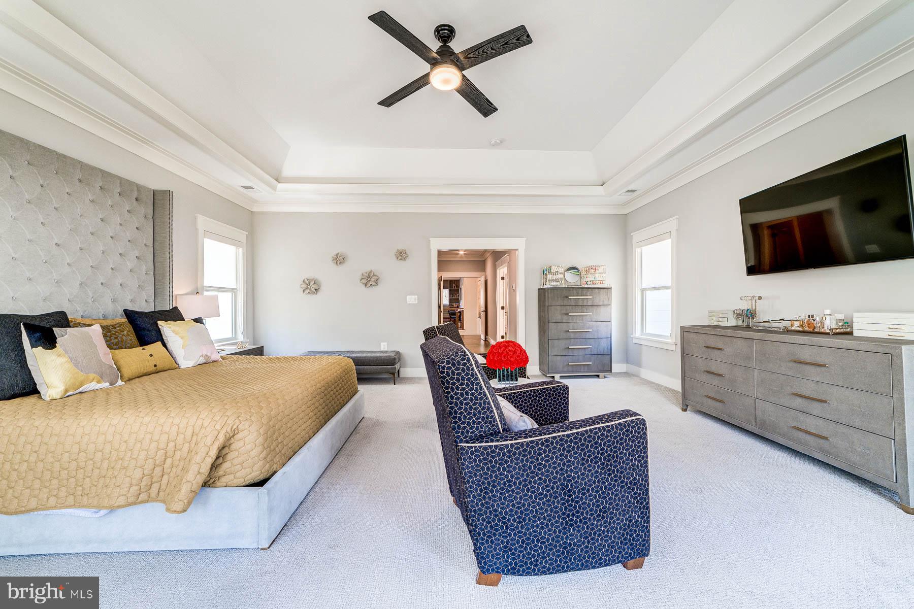 VIENNA WOODS - Residential