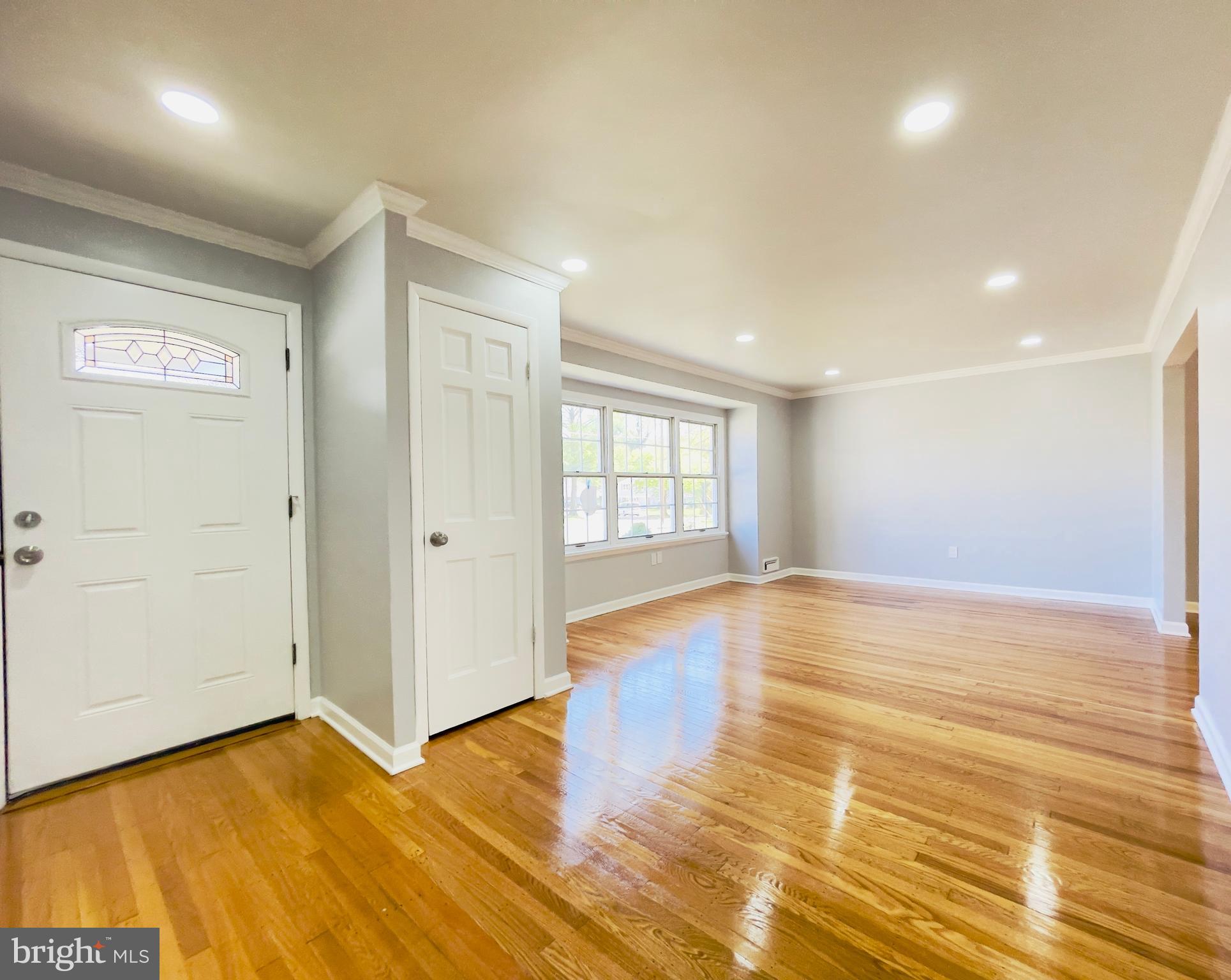 54 SARATOGA ROAD