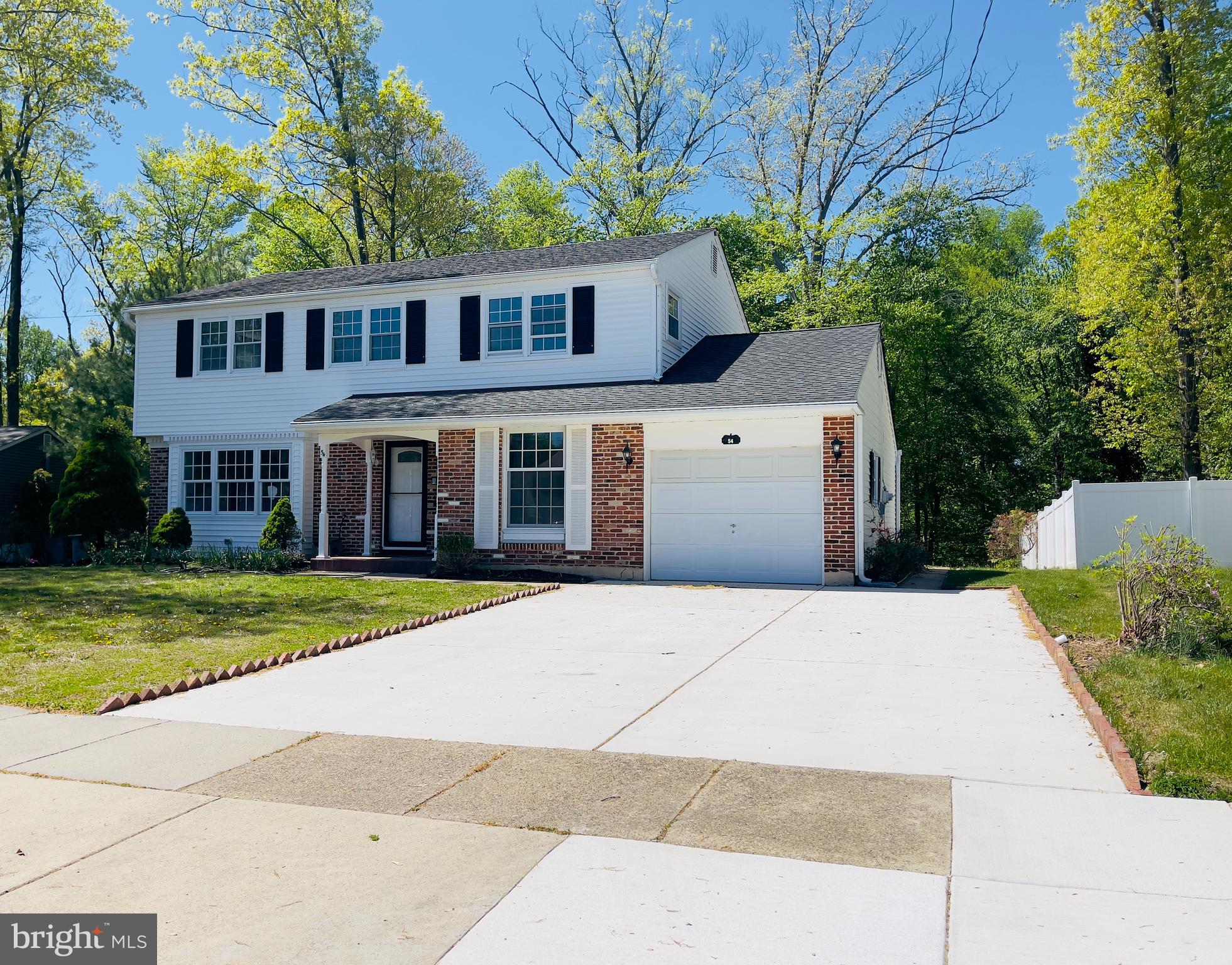 54 SARATOGA ROAD